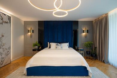 Master Bedroom - Blue Velvet Private House