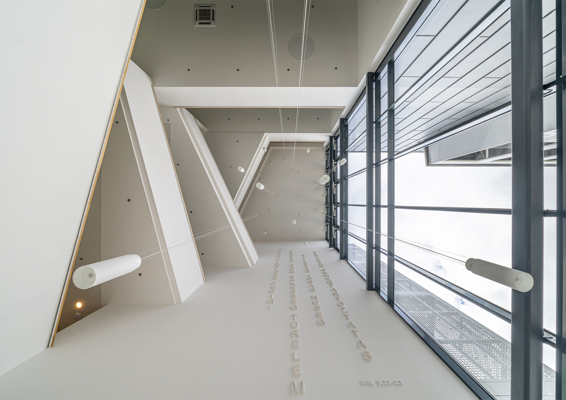 https://archello.com/story/132418/attachments/photos-videos/12 photo_credit Zsolt Hlinka