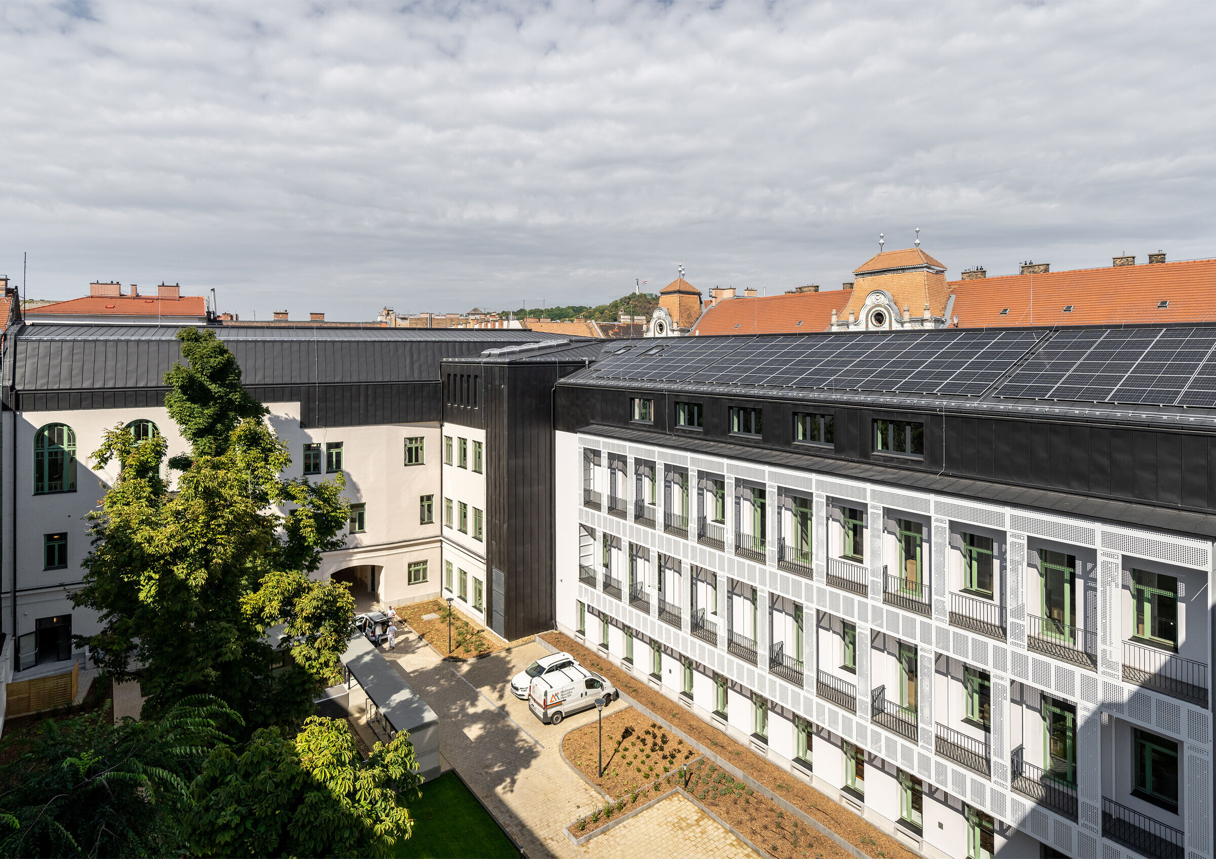 https://archello.com/story/132418/attachments/photos-videos/18 photo_credit Zsolt Hlinka