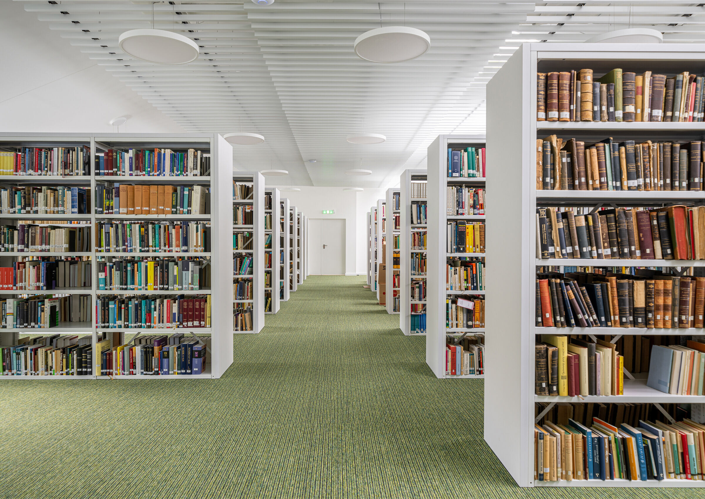https://archello.com/story/132418/attachments/photos-videos/23 photo_credit Zsolt Hlinka