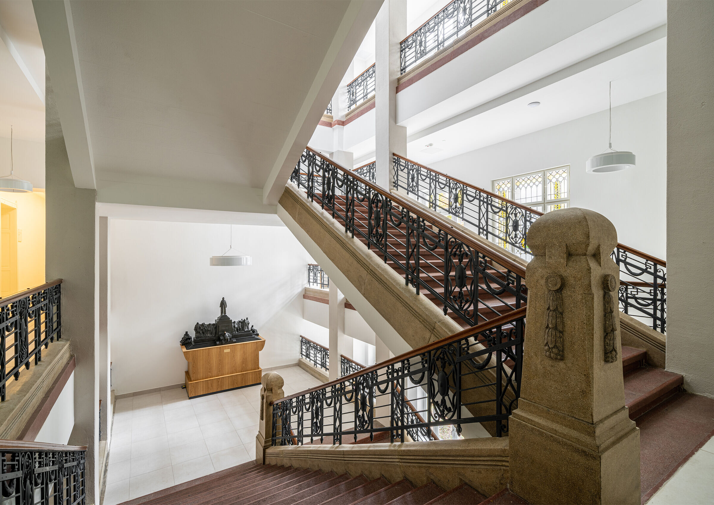 https://archello.com/story/132418/attachments/photos-videos/27 photo_credit Zsolt Hlinka