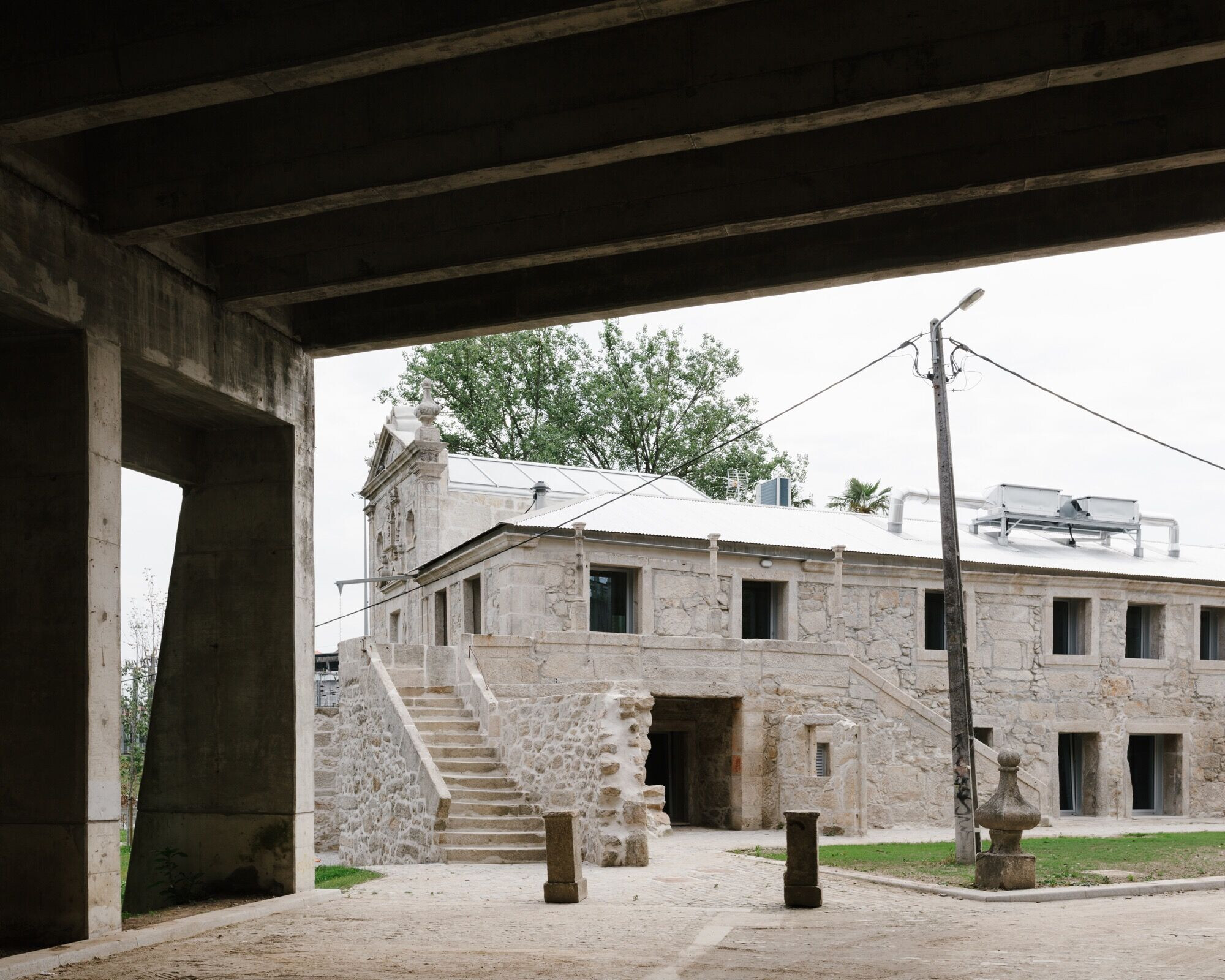 https://archello.com/story/132563/attachments/photos-videos/3 photo_credit Francisco Ascensão