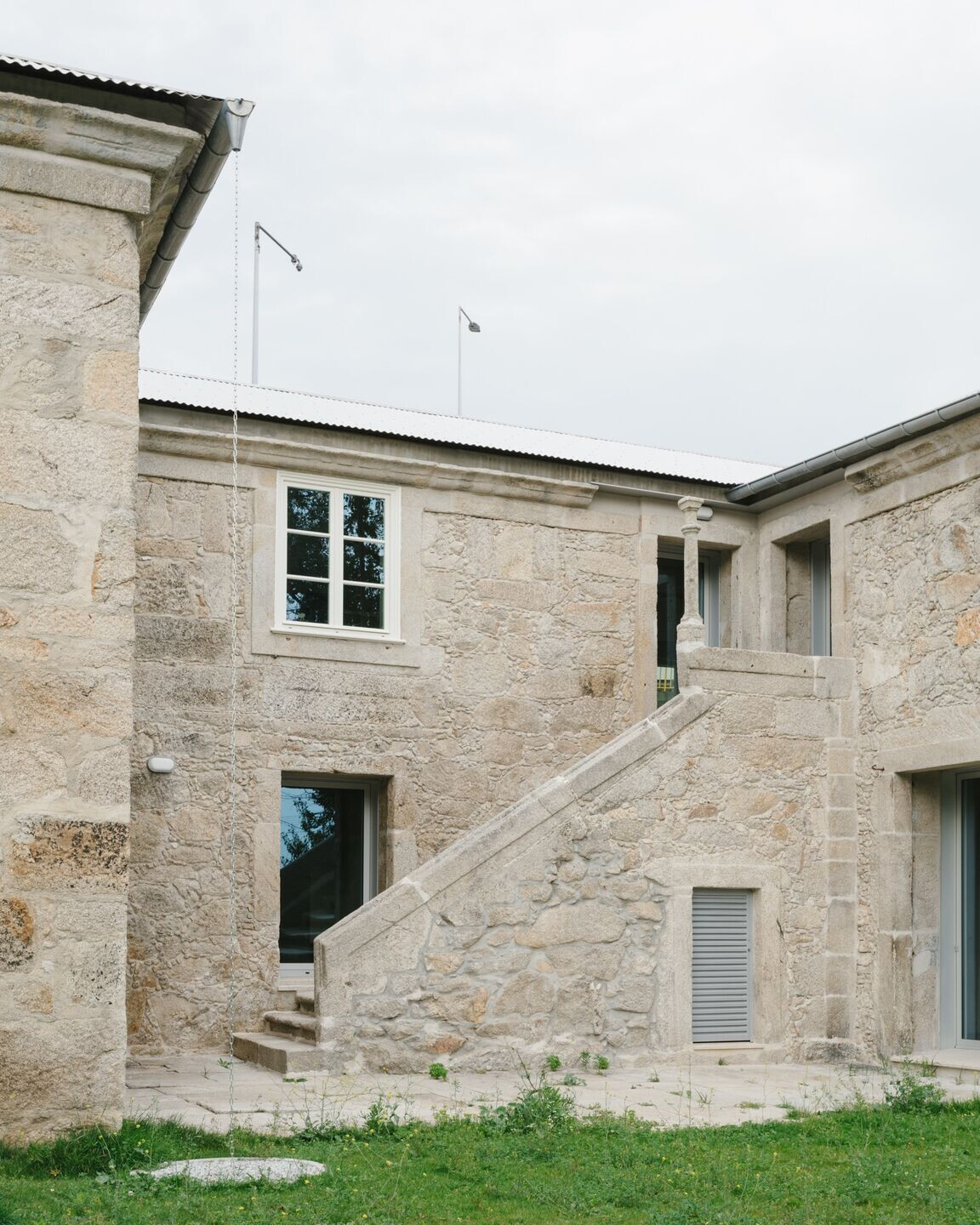 https://archello.com/story/132563/attachments/photos-videos/11 photo_credit Francisco Ascensão