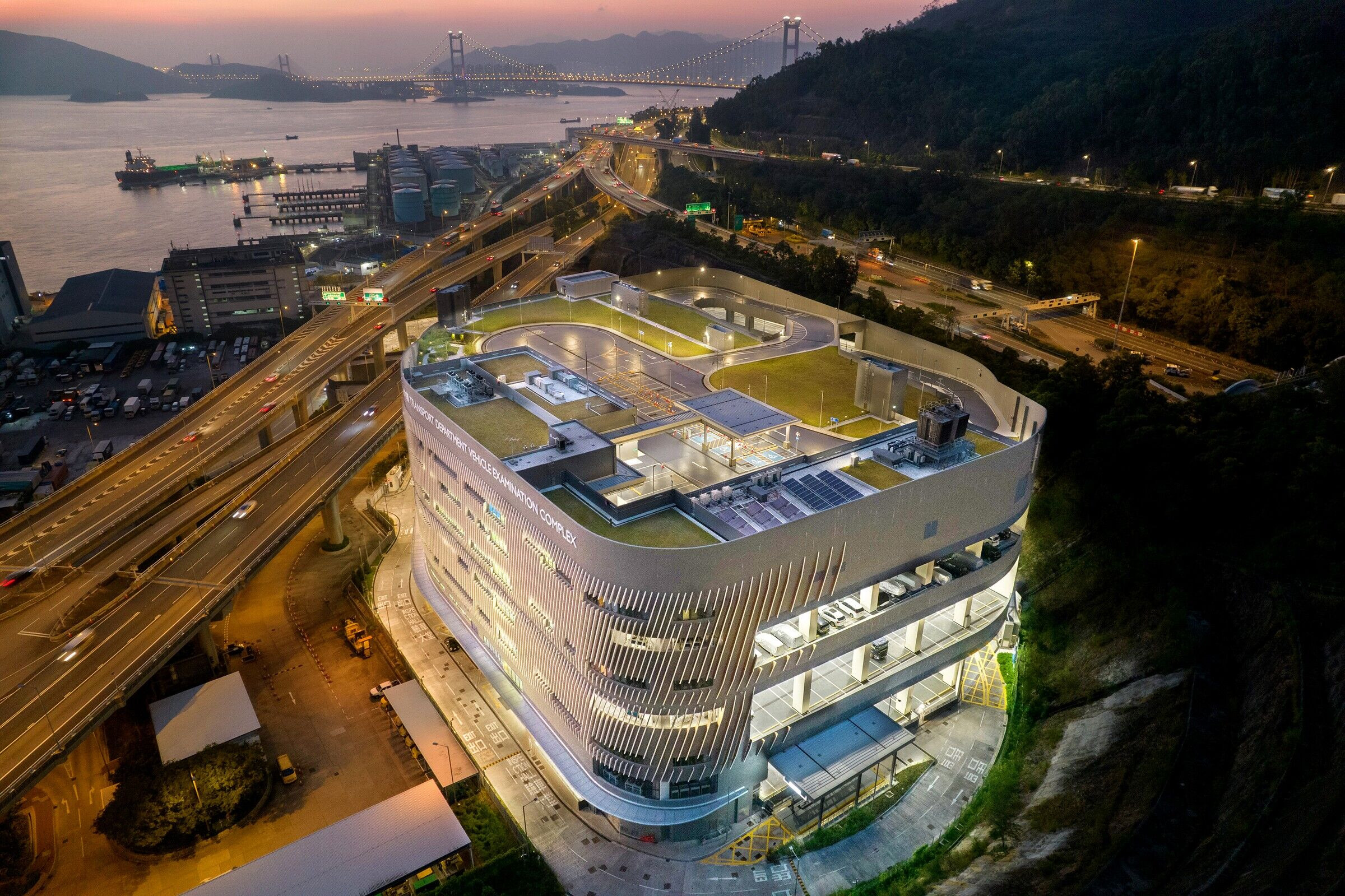 https://archello.com/story/132580/attachments/photos-videos/6 photo_credit Wong Tung & Partners Limited