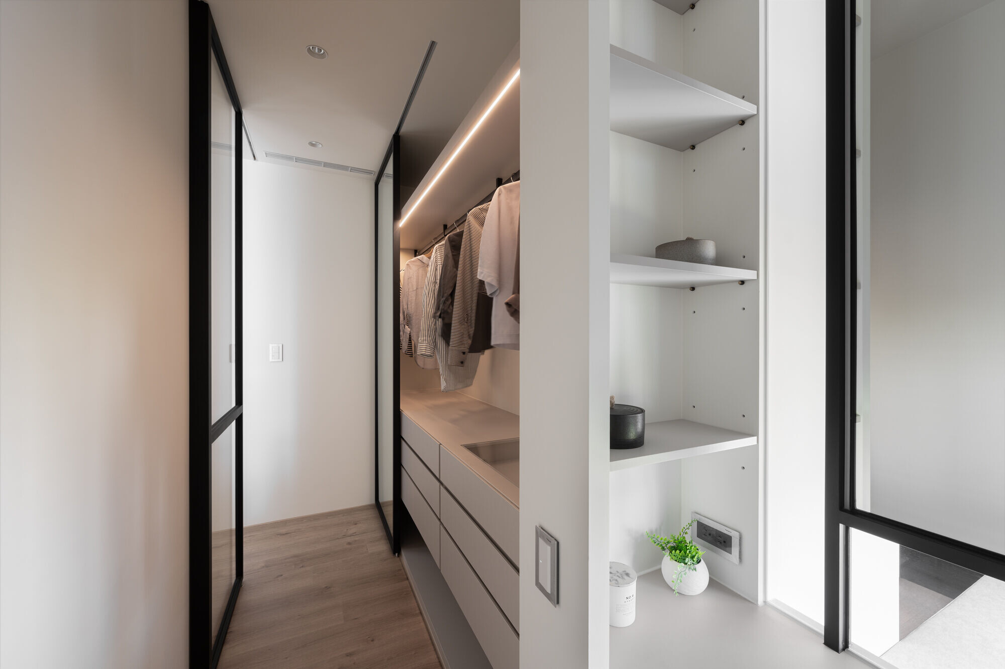 https://archello.com/story/132652/attachments/photos-videos/25 photo_credit Hua happeni Studio