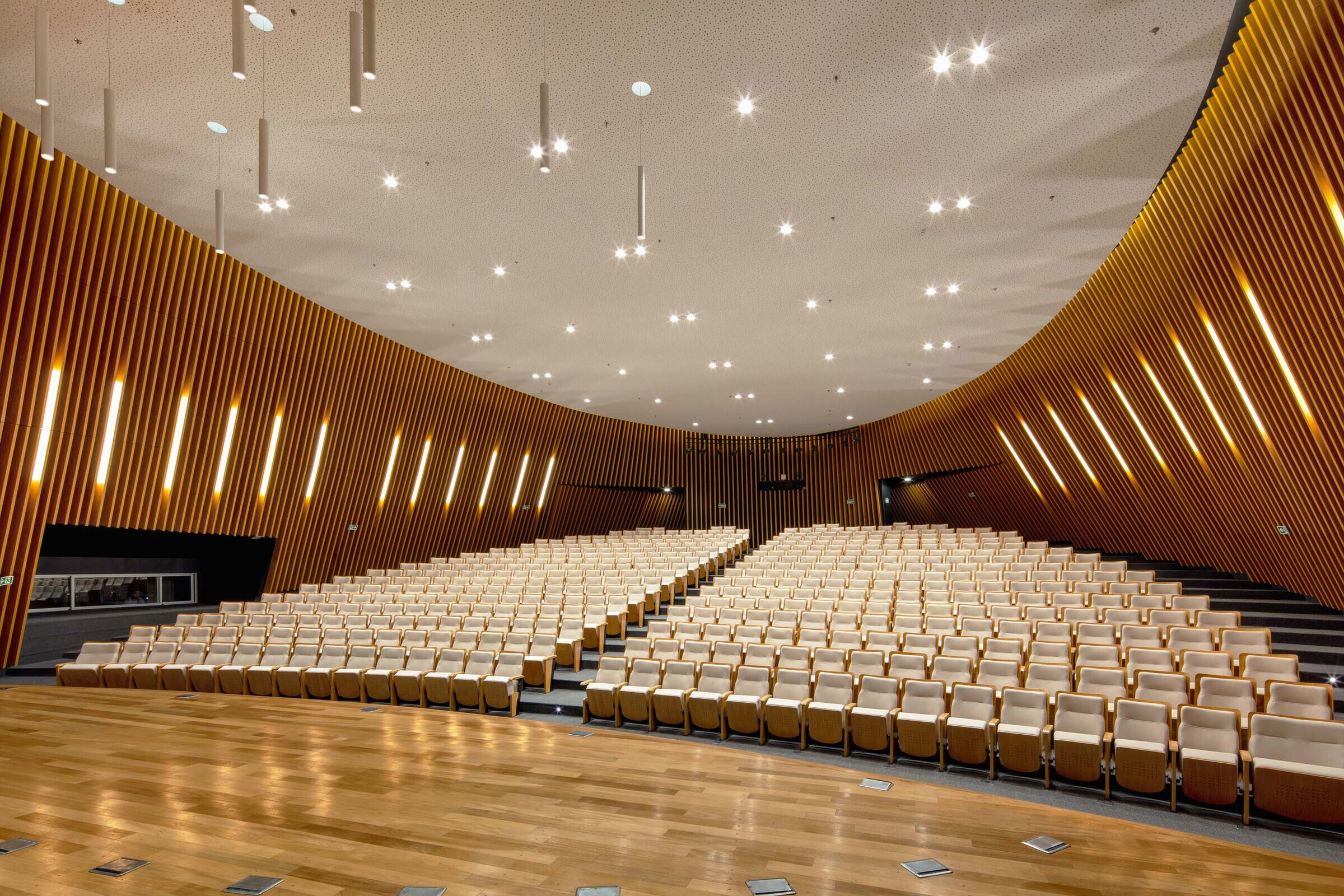https://archello.com/story/132769/attachments/photos-videos/20 photo_credit Nelson Kon