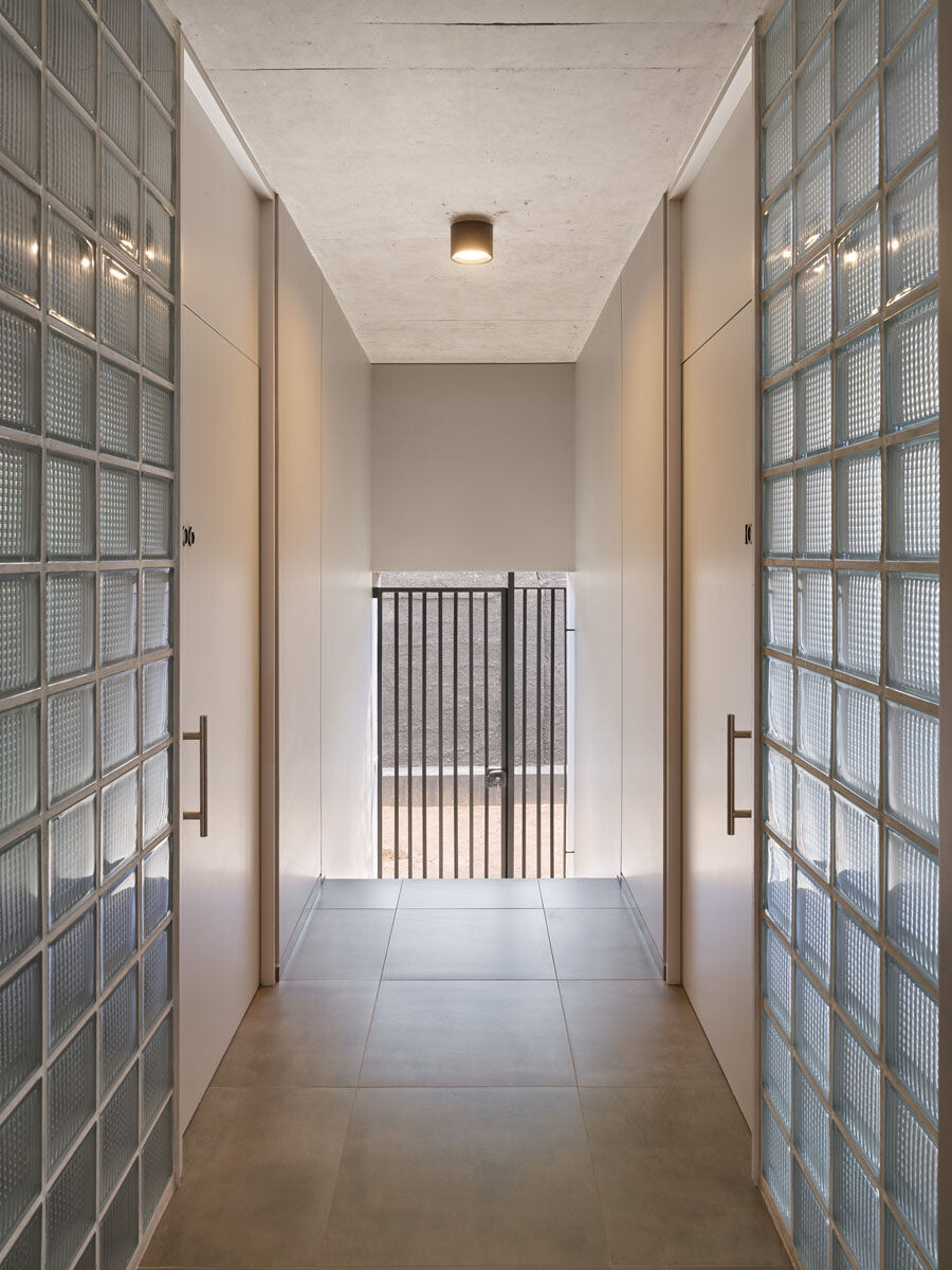 https://archello.com/story/132853/attachments/photos-videos/16 photo_credit Roland Halbe