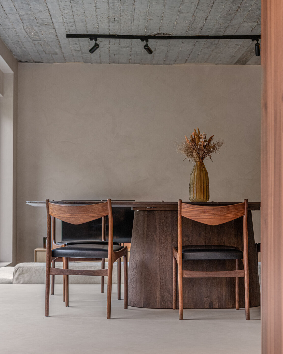 https://archello.com/story/132808/attachments/photos-videos/3 photo_credit Ypsilon Business Photography