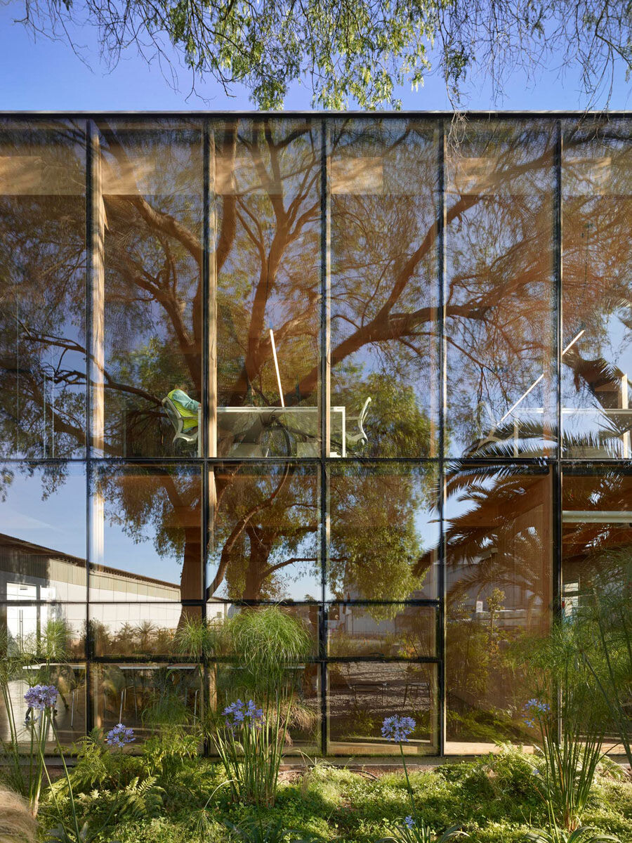 https://archello.com/story/132856/attachments/photos-videos/8 photo_credit Roland Halbe