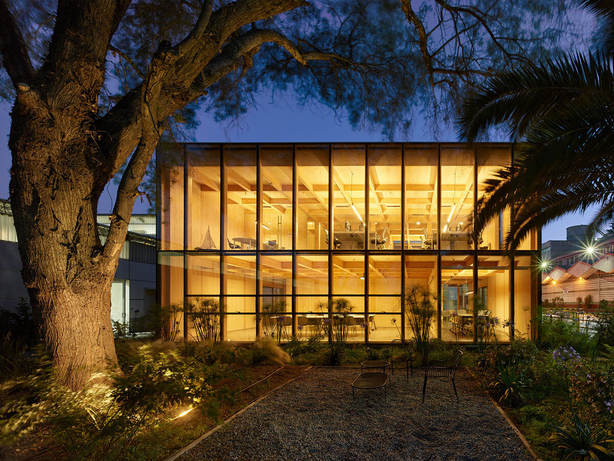https://archello.com/story/132856/attachments/photos-videos/13 photo_credit Roland Halbe