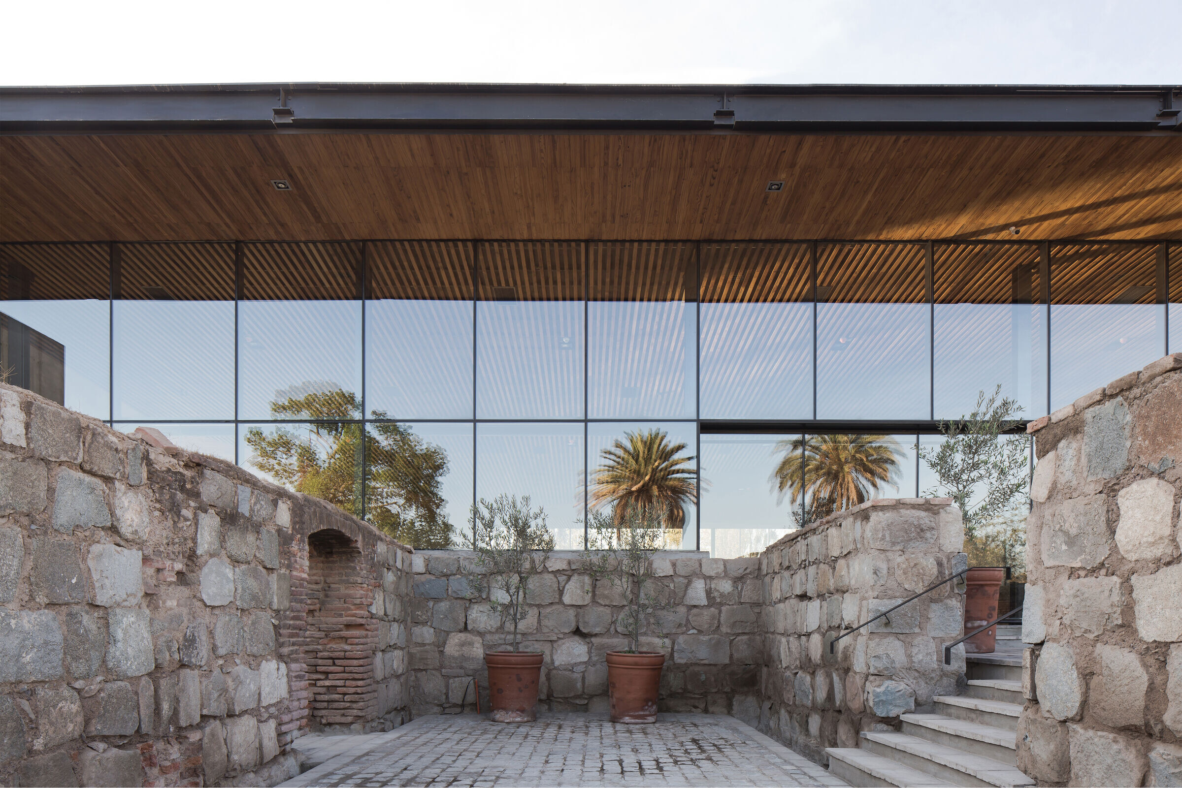 https://archello.com/story/132954/attachments/photos-videos/10 photo_credit Nico Saieh