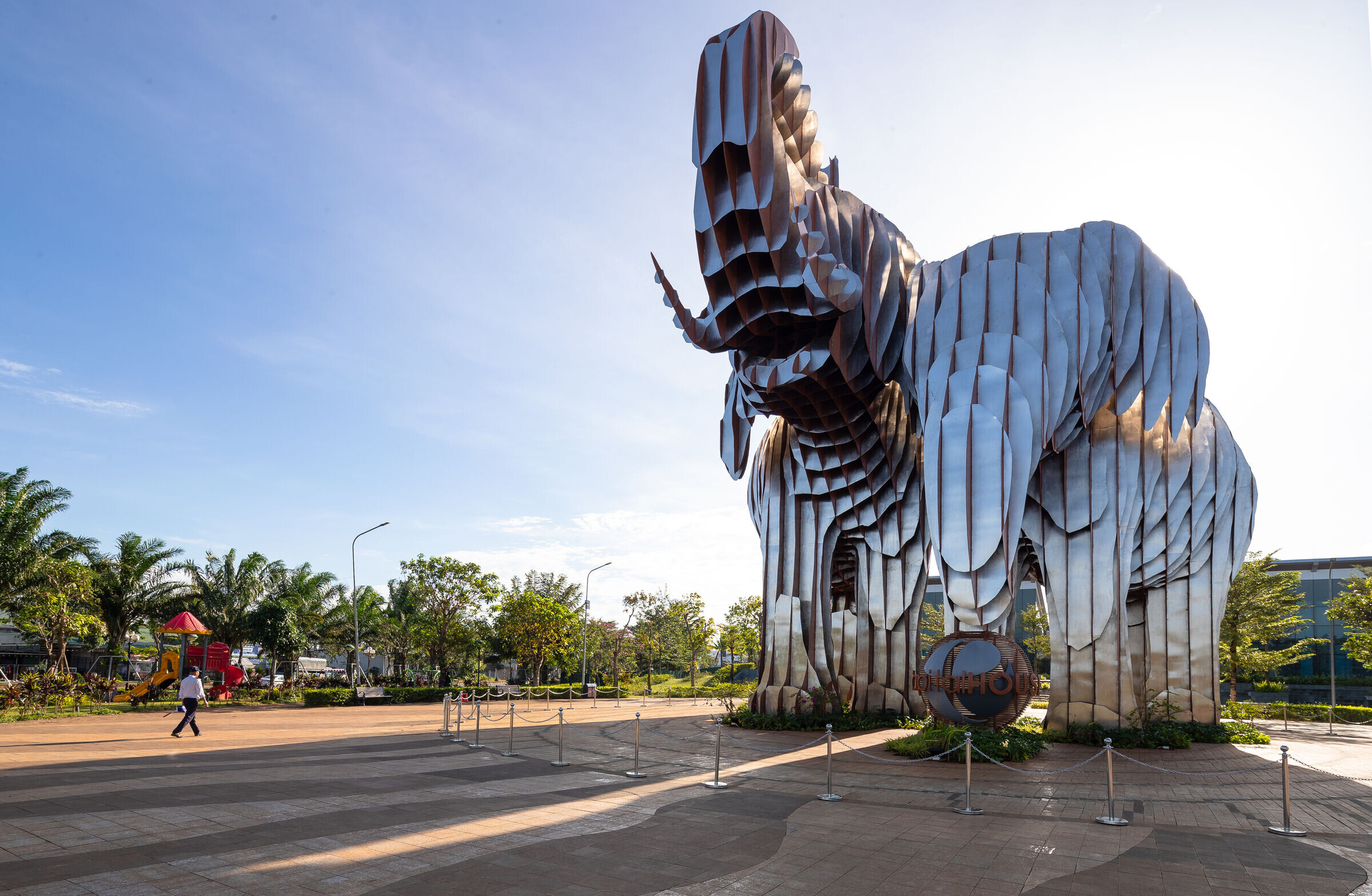 https://archello.com/story/133019/attachments/photos-videos/12 photo_credit Trieu Chien