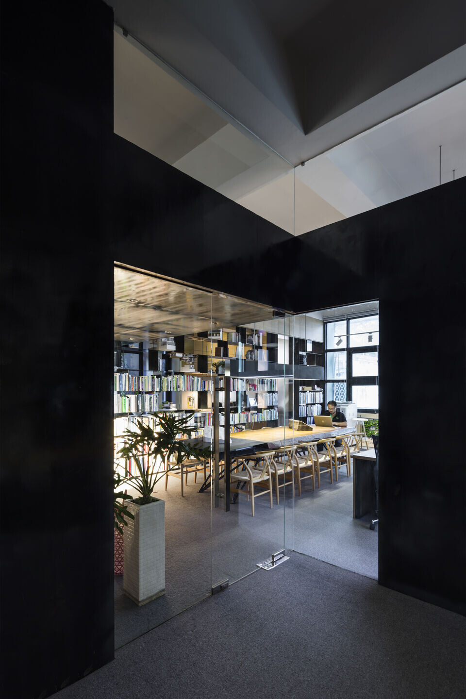 https://archello.com/story/133008/attachments/photos-videos/18 photo_credit Hiroyuki Oki