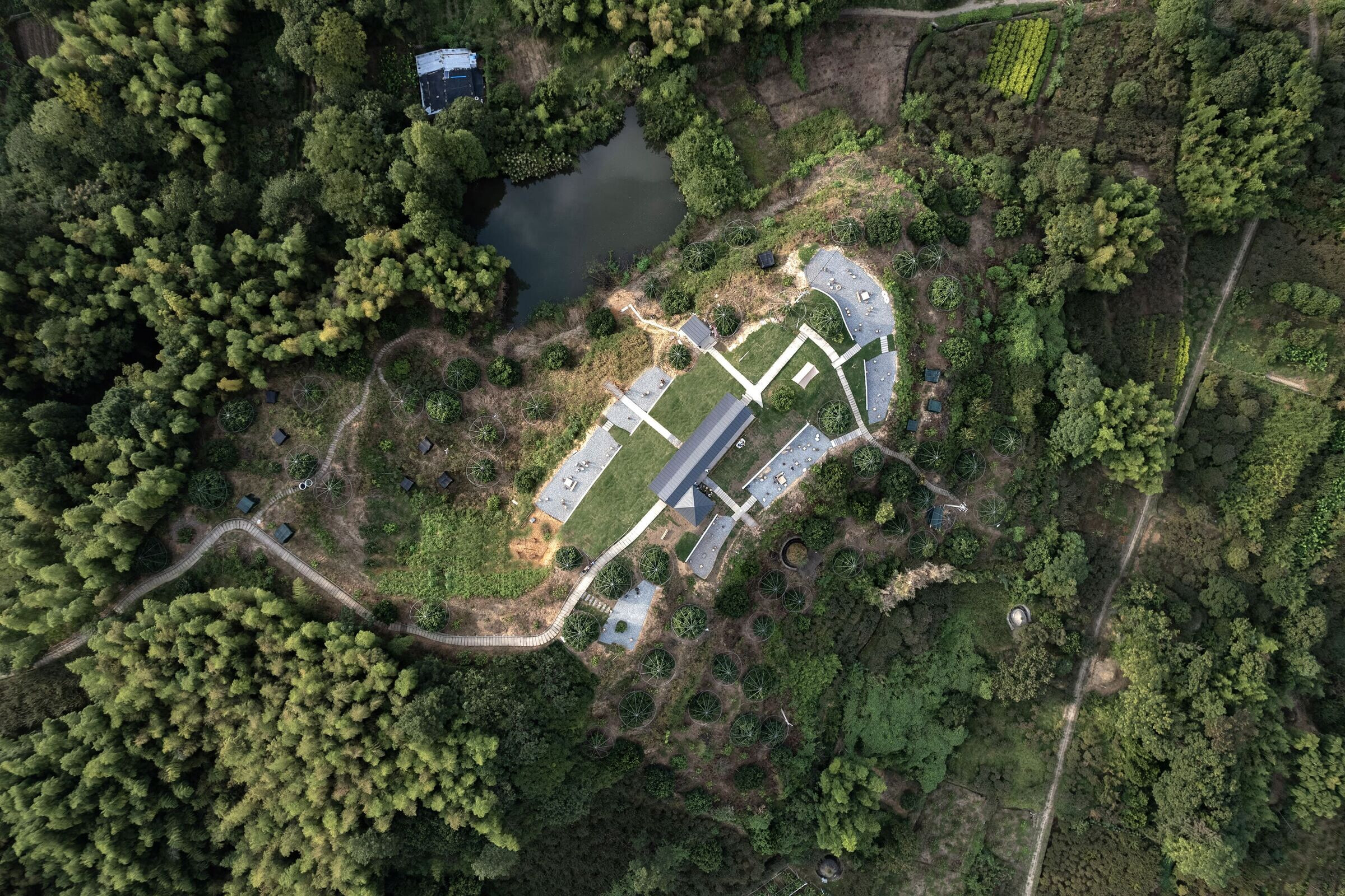 https://archello.com/story/133246/attachments/photos-videos/26