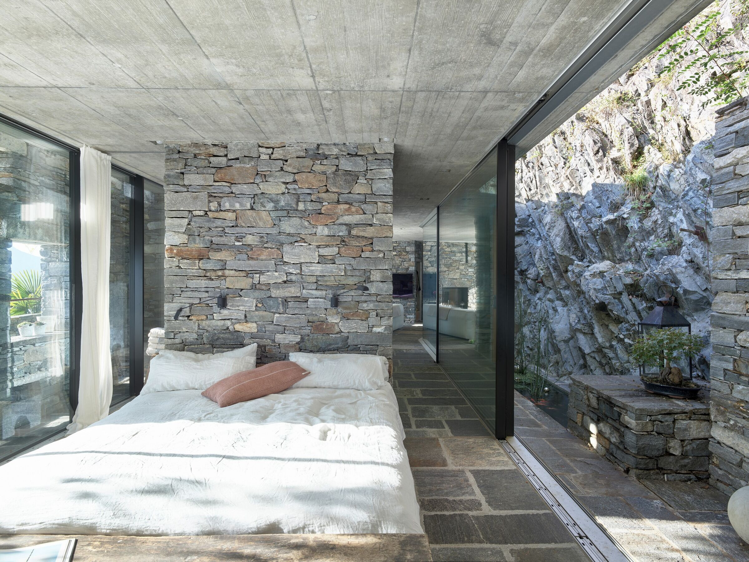 https://archello.com/story/133283/attachments/photos-videos/30 photo_credit Hannes Henz