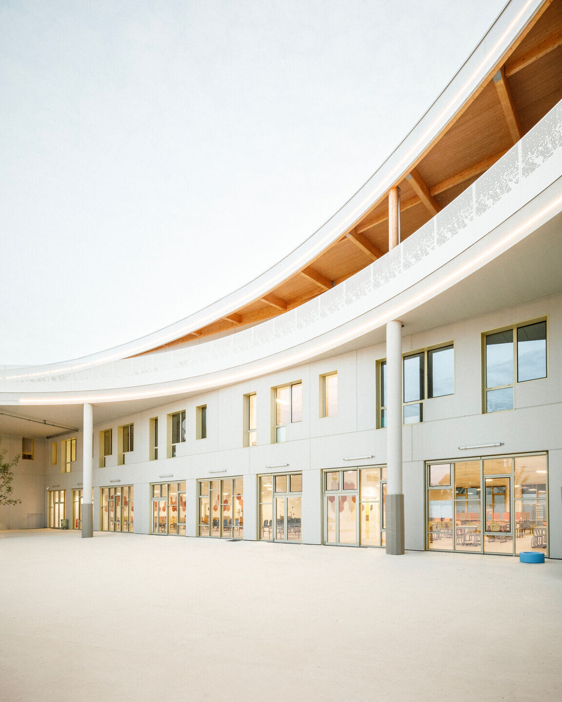 https://archello.com/story/133412/attachments/photos-videos/15 photo_credit © 11h45
