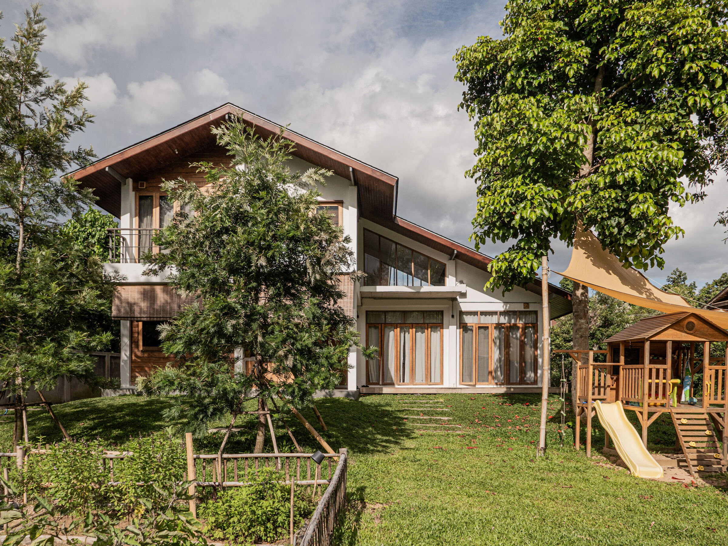 https://archello.com/story/133455/attachments/photos-videos/3 photo_credit Ratthee Phaisanchotsiri