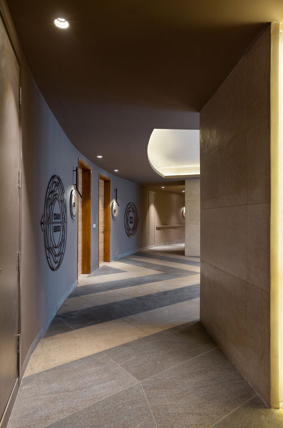 https://archello.com/story/133492/attachments/photos-videos/12 photo_credit Andre Fanthome