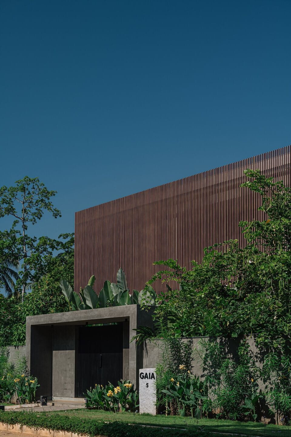 https://archello.com/story/133531/attachments/photos-videos/6 photo_credit Ishi Sitwala