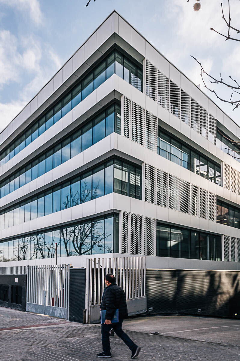 https://archello.com/story/133561/attachments/photos-videos/3 photo_credit Paz Sriphova