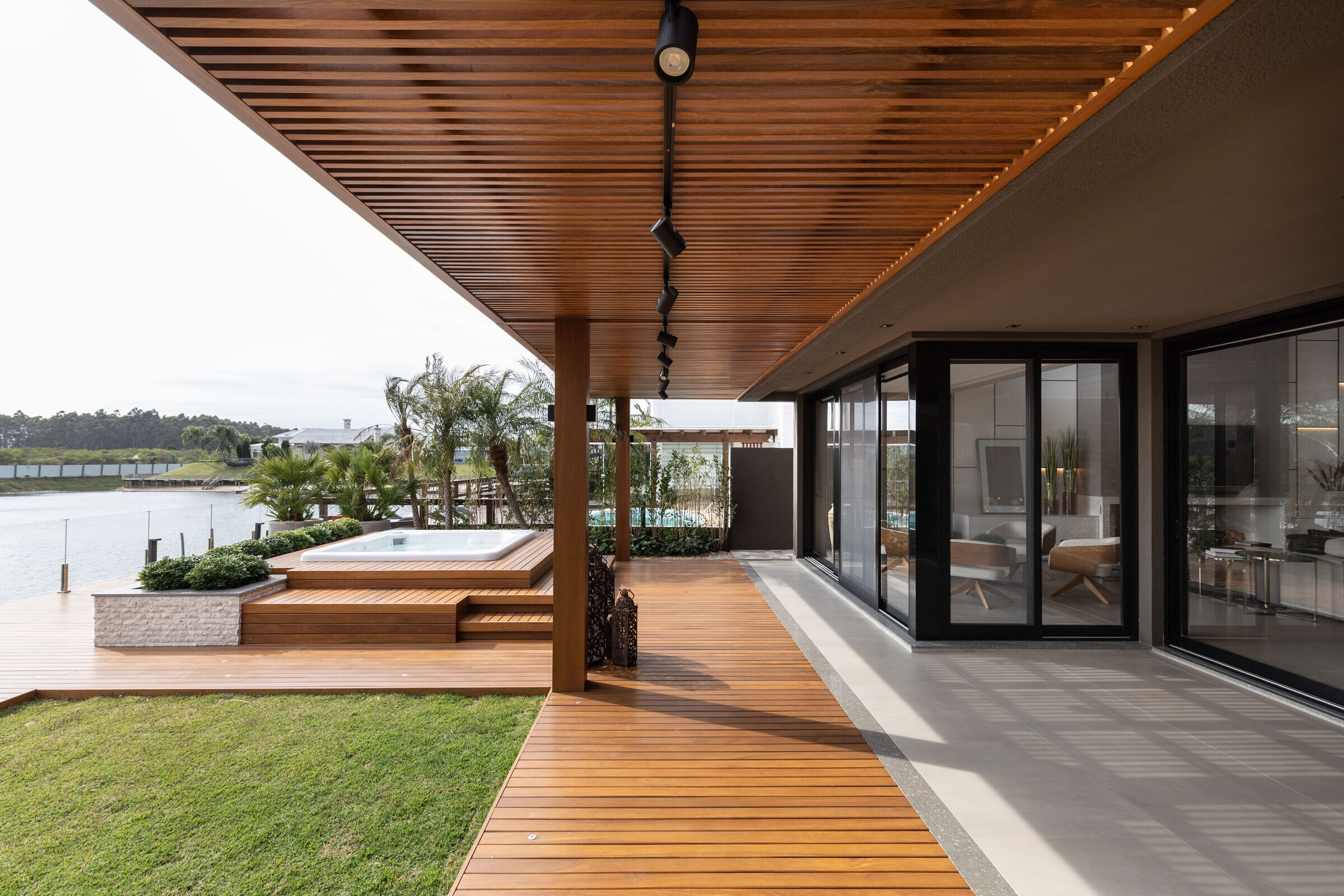 https://archello.com/story/133579/attachments/photos-videos/4 photo_credit Marcelo Donadussi