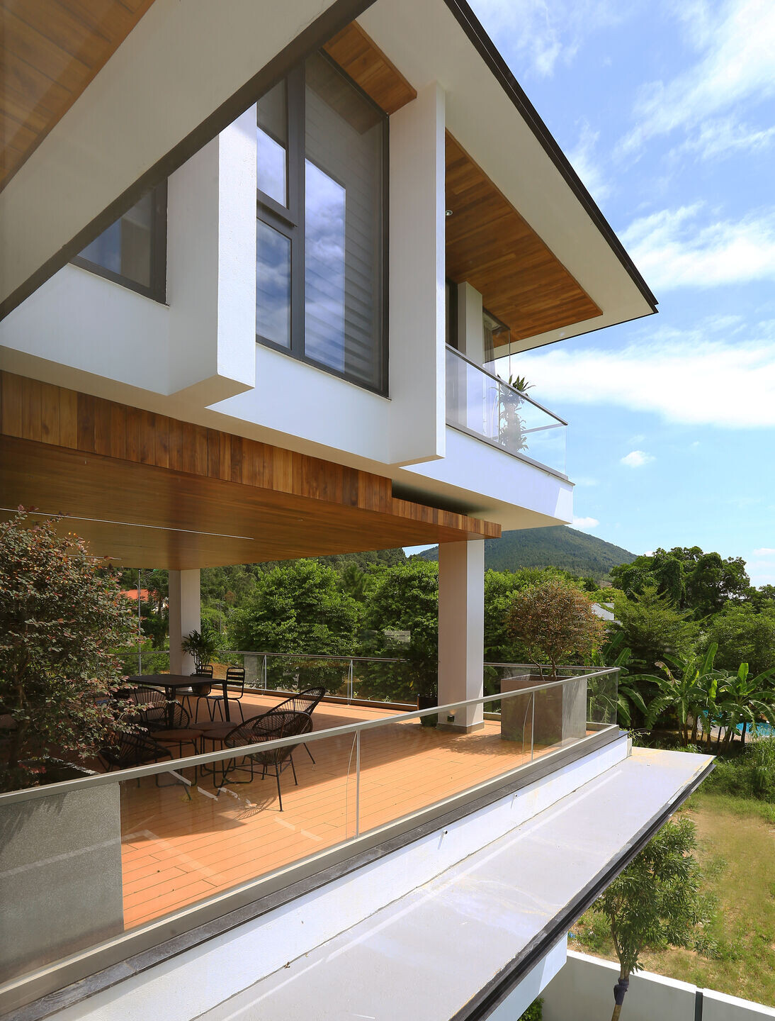 https://archello.com/story/133587/attachments/photos-videos/7 photo_credit Tran Quang Trung