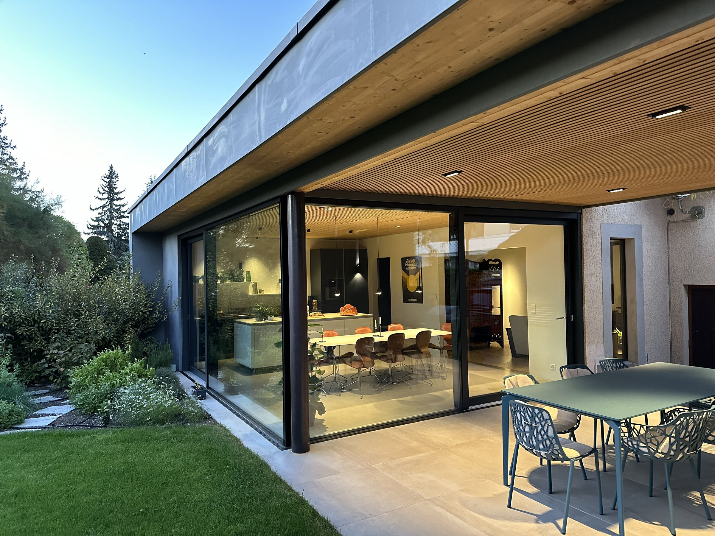 https://archello.com/story/133704/attachments/photos-videos/9