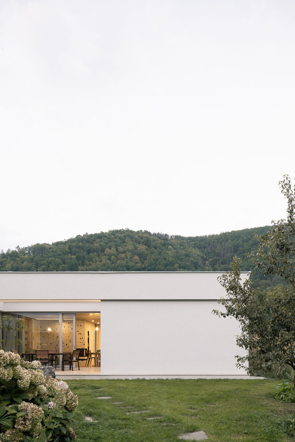 https://archello.com/story/133775/attachments/photos-videos/3 photo_credit Alex Shoots Buildings