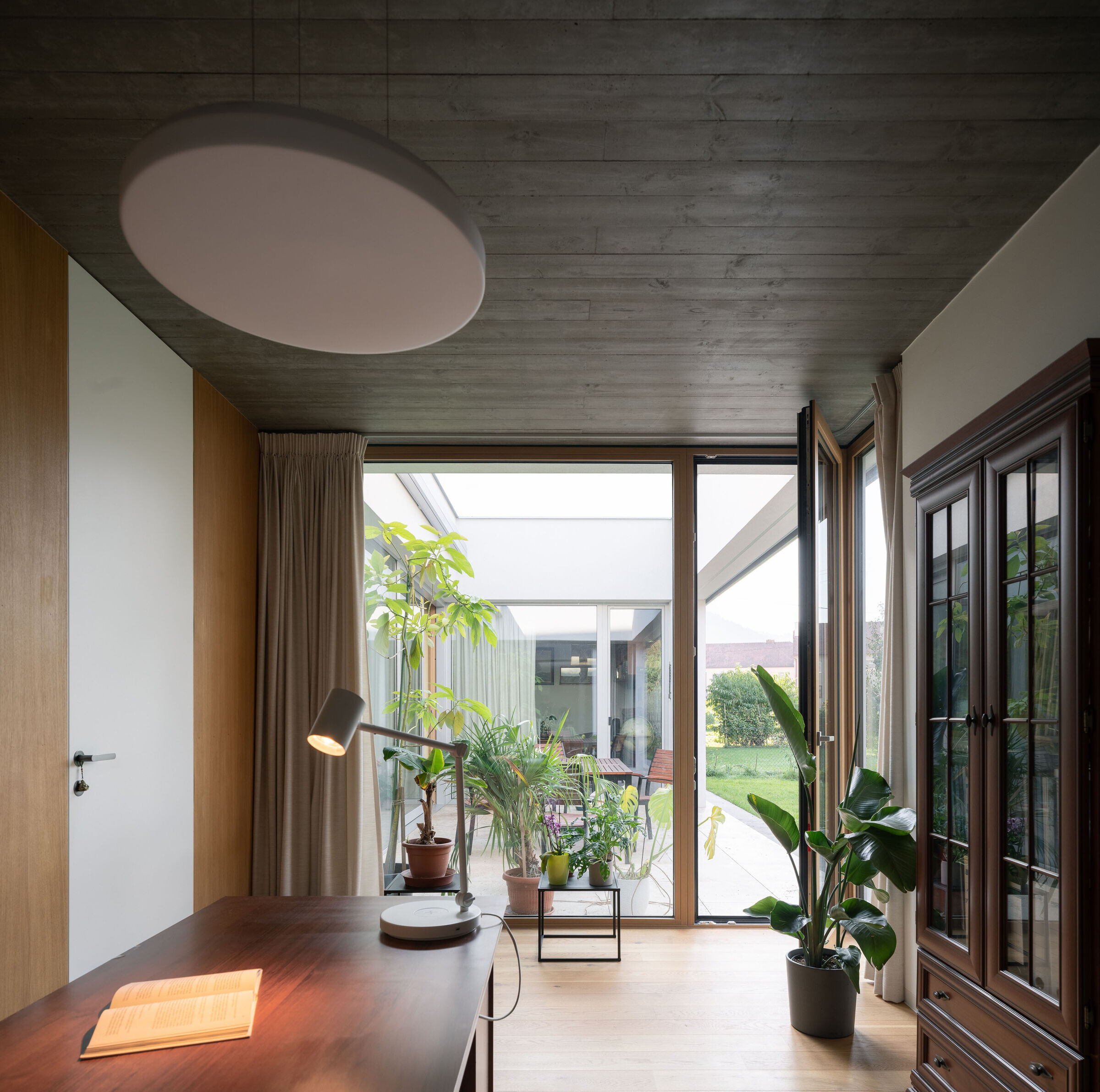 https://archello.com/story/133775/attachments/photos-videos/16 photo_credit Alex Shoots Buildings