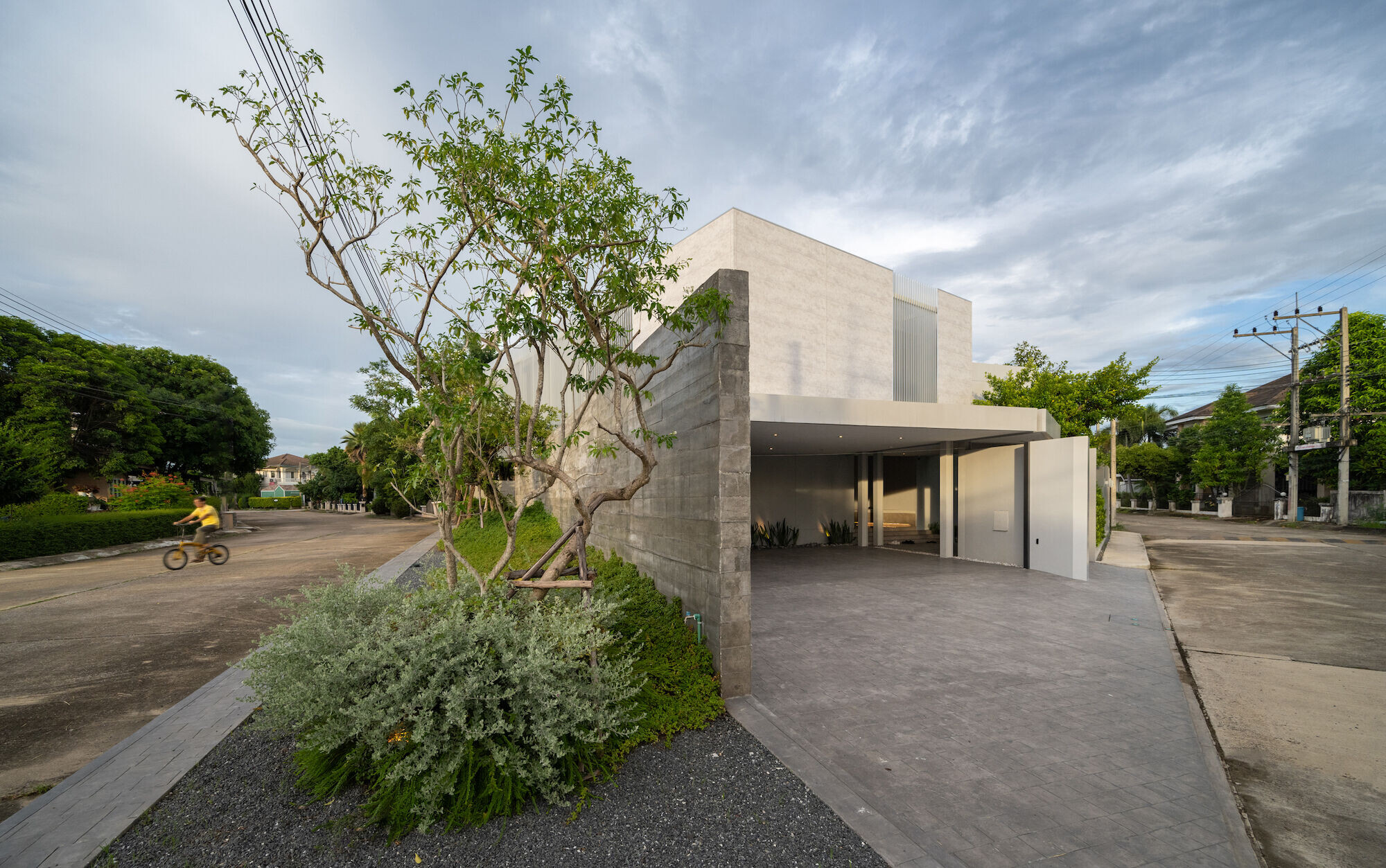 https://archello.com/story/133849/attachments/photos-videos/32 photo_credit Rungkit Charoenwat