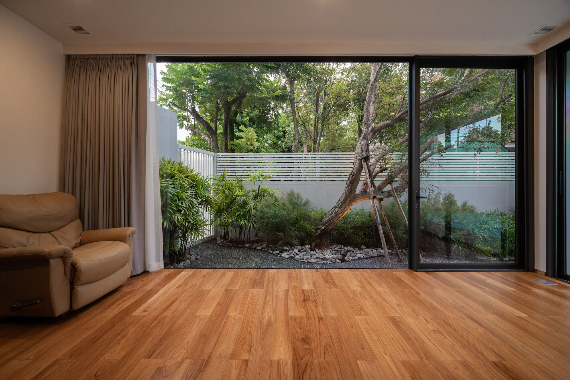 https://archello.com/story/133849/attachments/photos-videos/34 photo_credit Rungkit Charoenwat