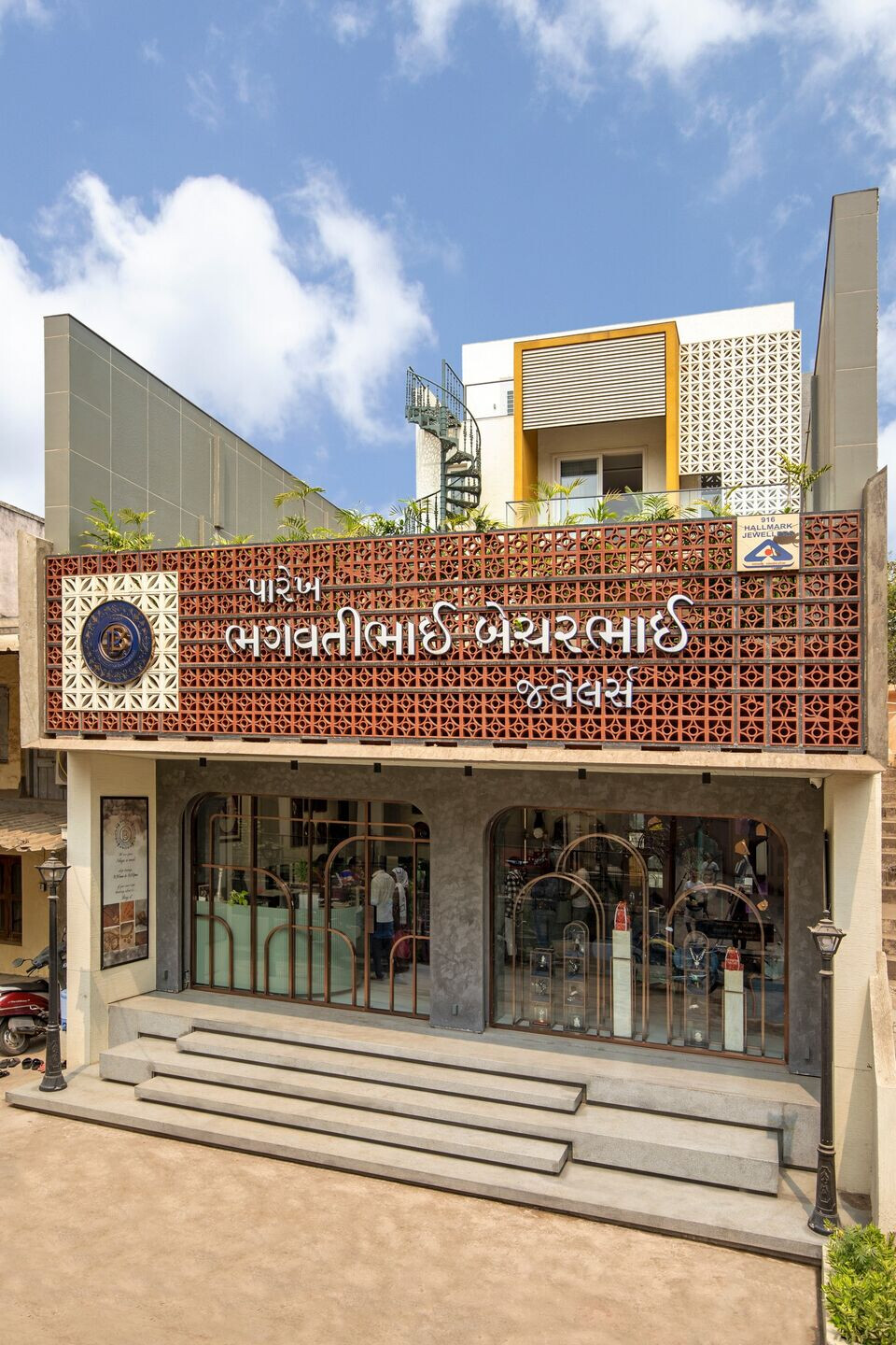 https://archello.com/story/134122/attachments/photos-videos/4 photo_credit Tejas Shah Photography