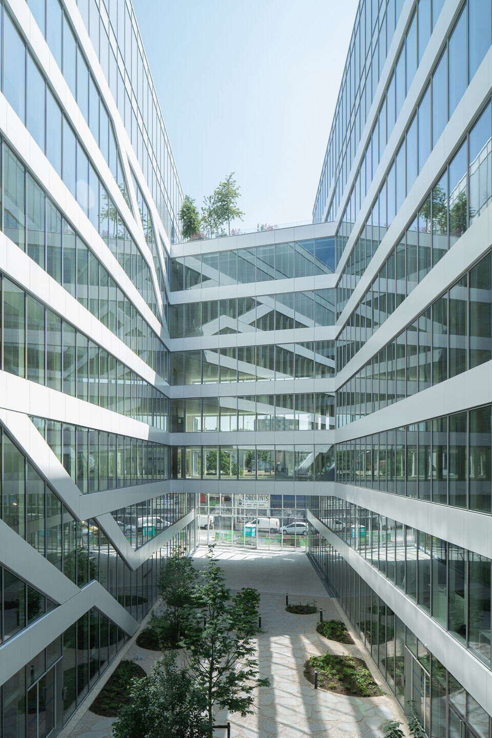 https://archello.com/story/134135/attachments/photos-videos/21 photo_credit WE ARE CONTENT(S) Stéphane Aboudaram