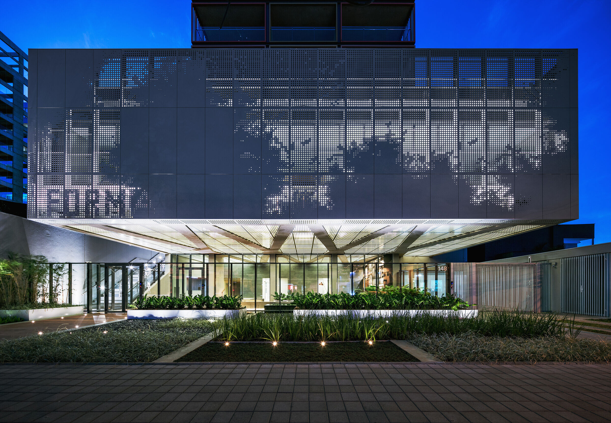 https://archello.com/story/134216/attachments/photos-videos/10 photo_credit Nelson Kon