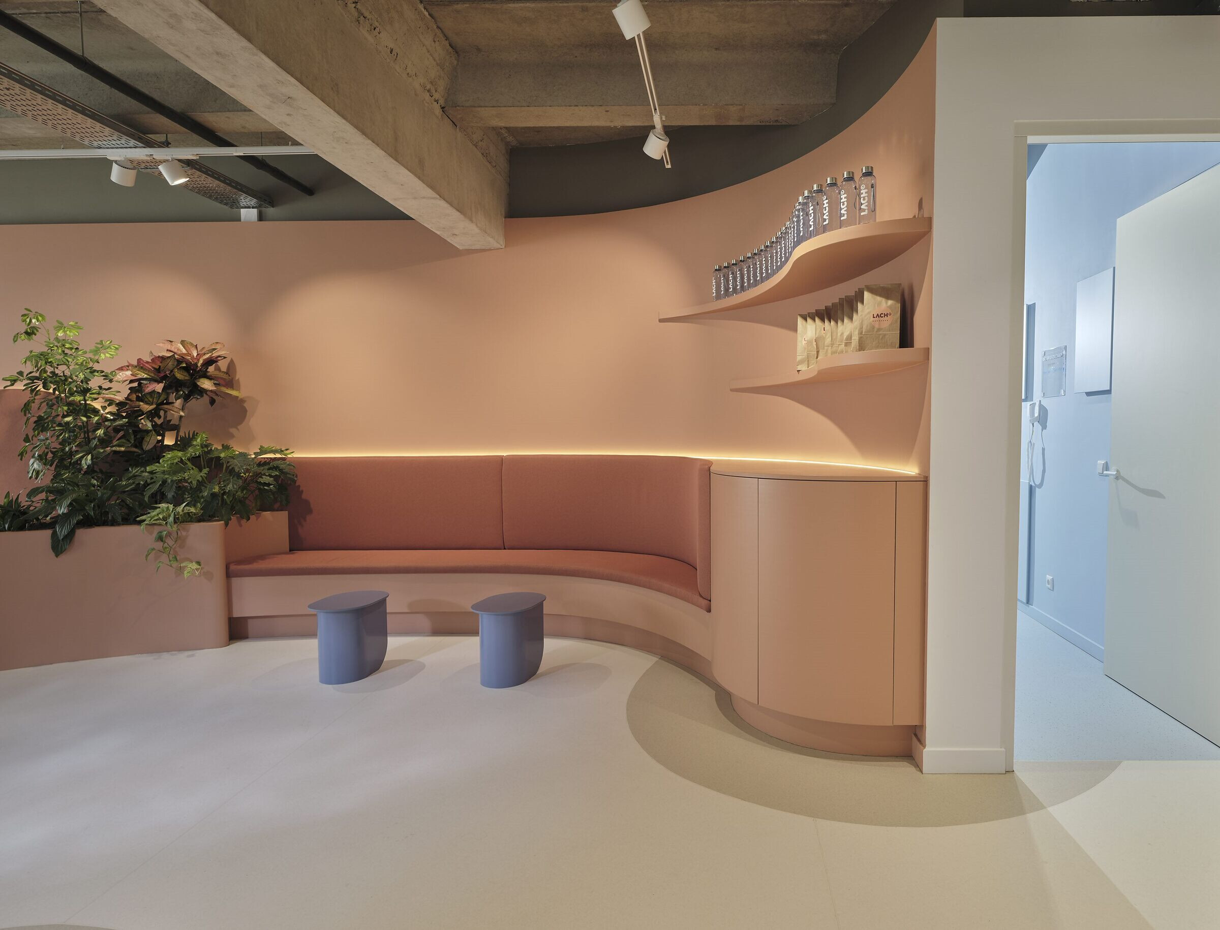 https://archello.com/story/134228/attachments/photos-videos/5 photo_credit DOKA concepts