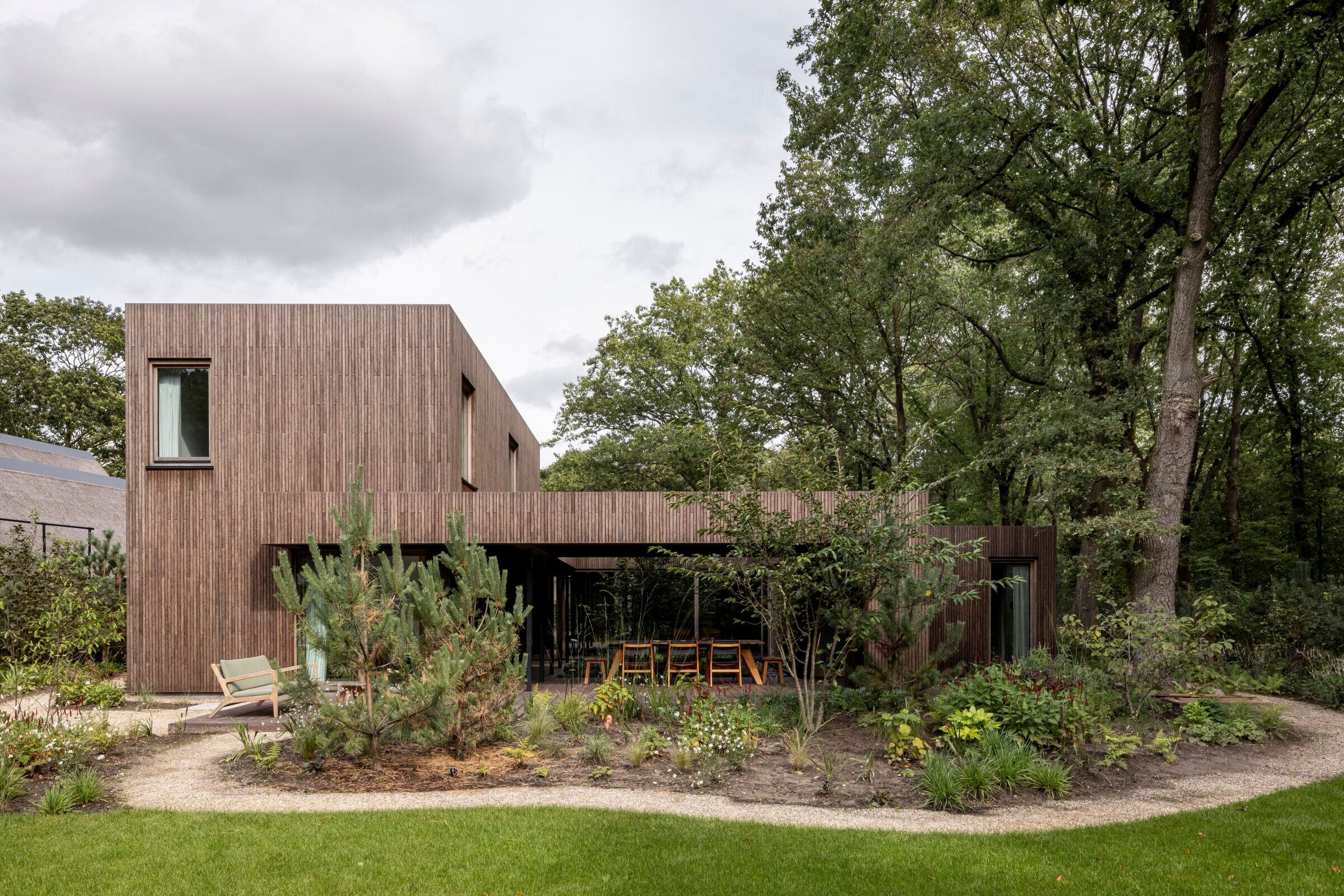 https://archello.com/story/134232/attachments/photos-videos/4 photo_credit Tim Van de Velde