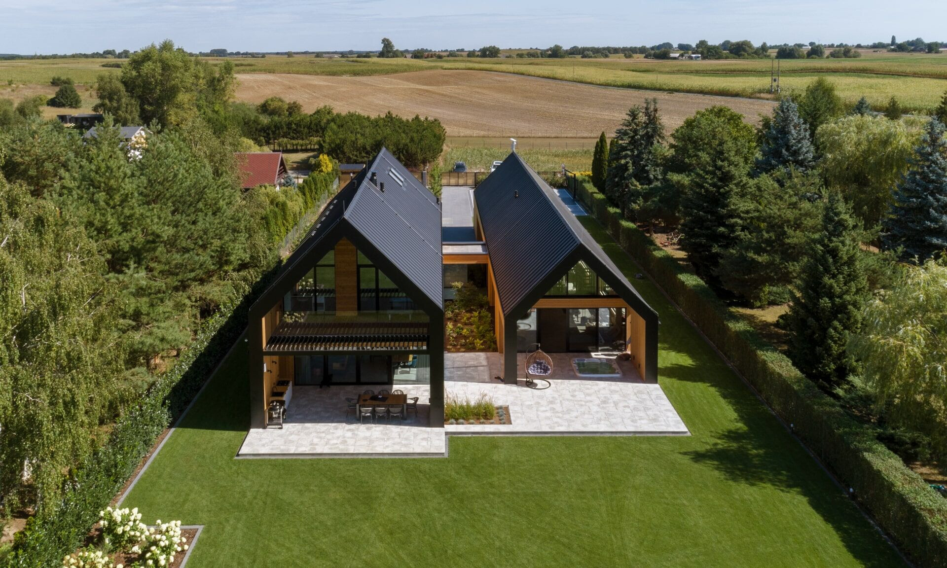 https://archello.com/story/134279/attachments/photos-videos/33 photo_credit Yassen Hristov
