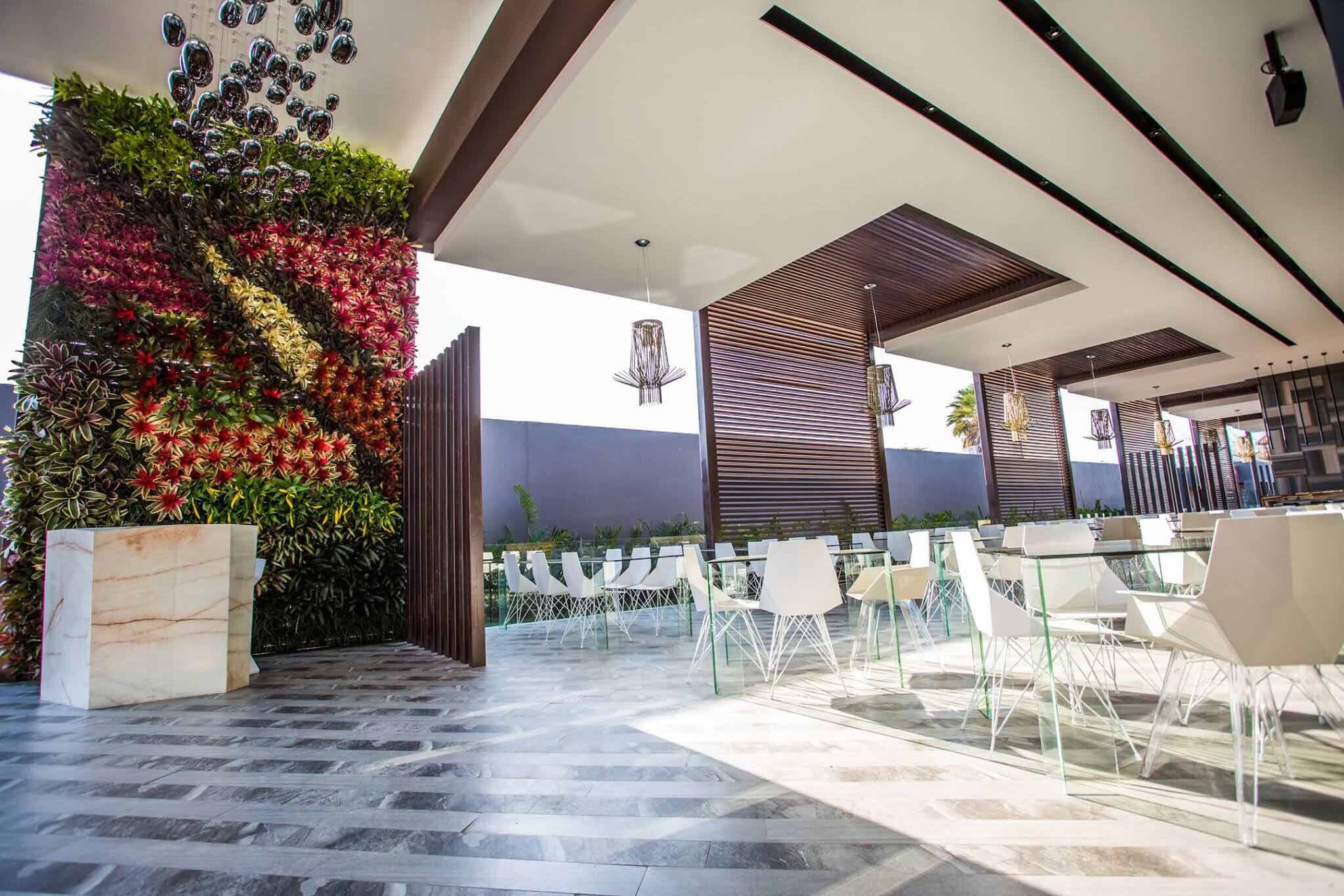 https://archello.com/story/134344/attachments/photos-videos/3 photo_credit Image Courtesy Vondom