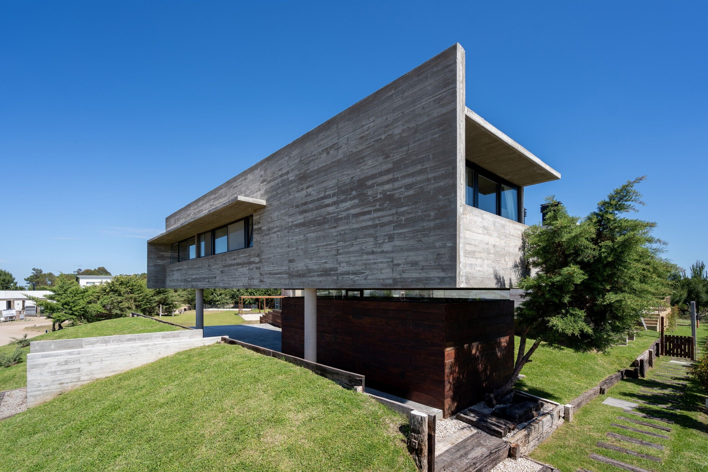 https://archello.com/story/134845/attachments/photos-videos/3 photo_credit Hernán de Almeida