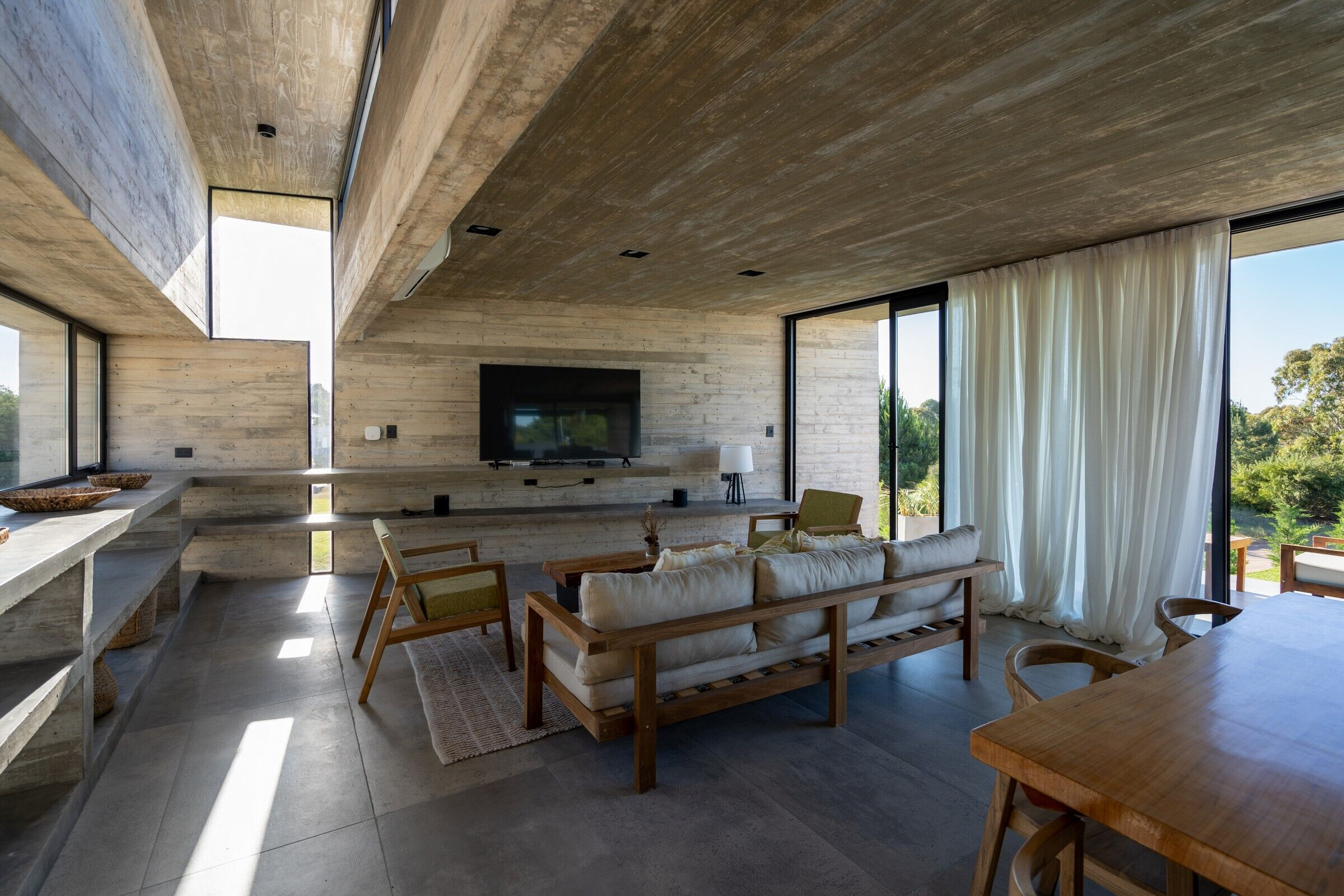 https://archello.com/story/134845/attachments/photos-videos/14 photo_credit Hernán de Almeida