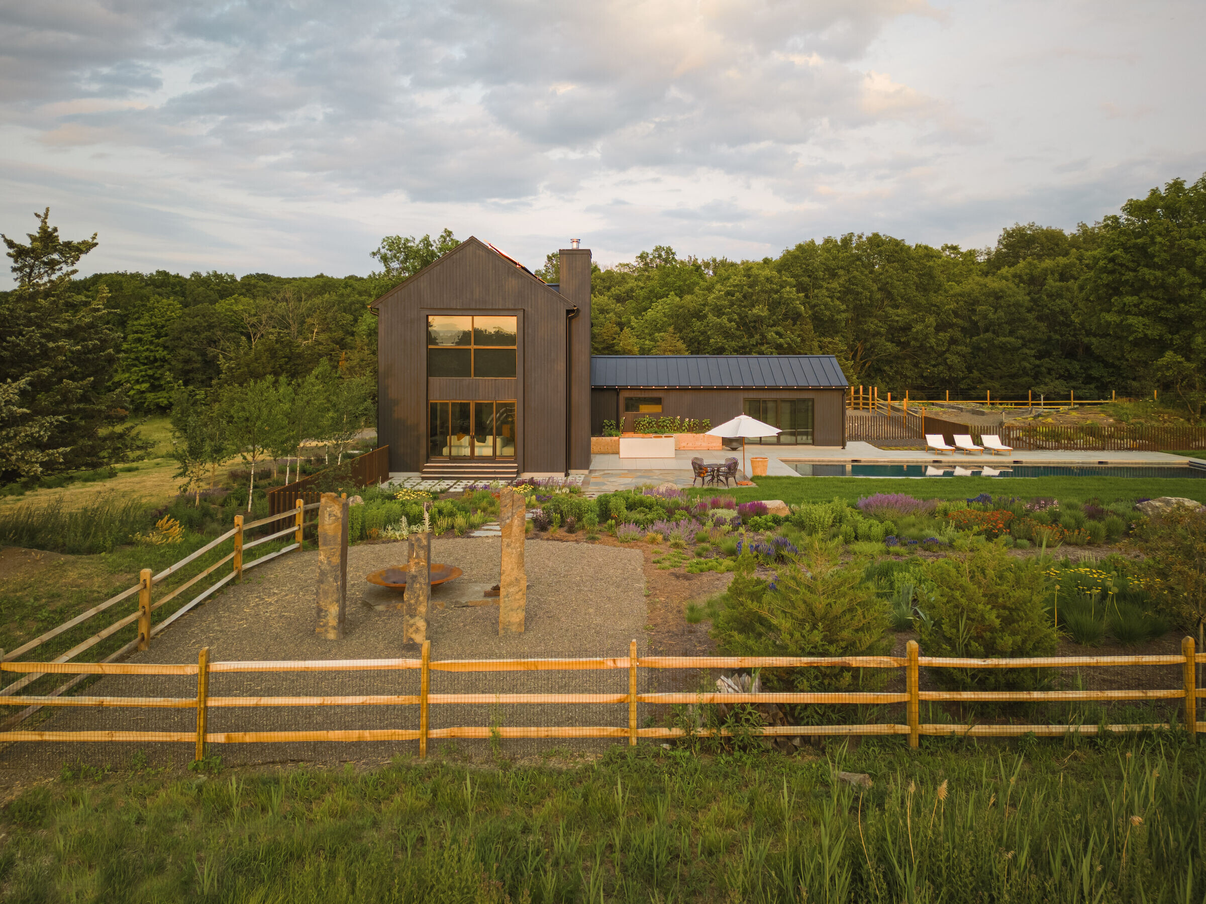 https://archello.com/story/134867/attachments/photos-videos/4 photo_credit Ethan Abitz