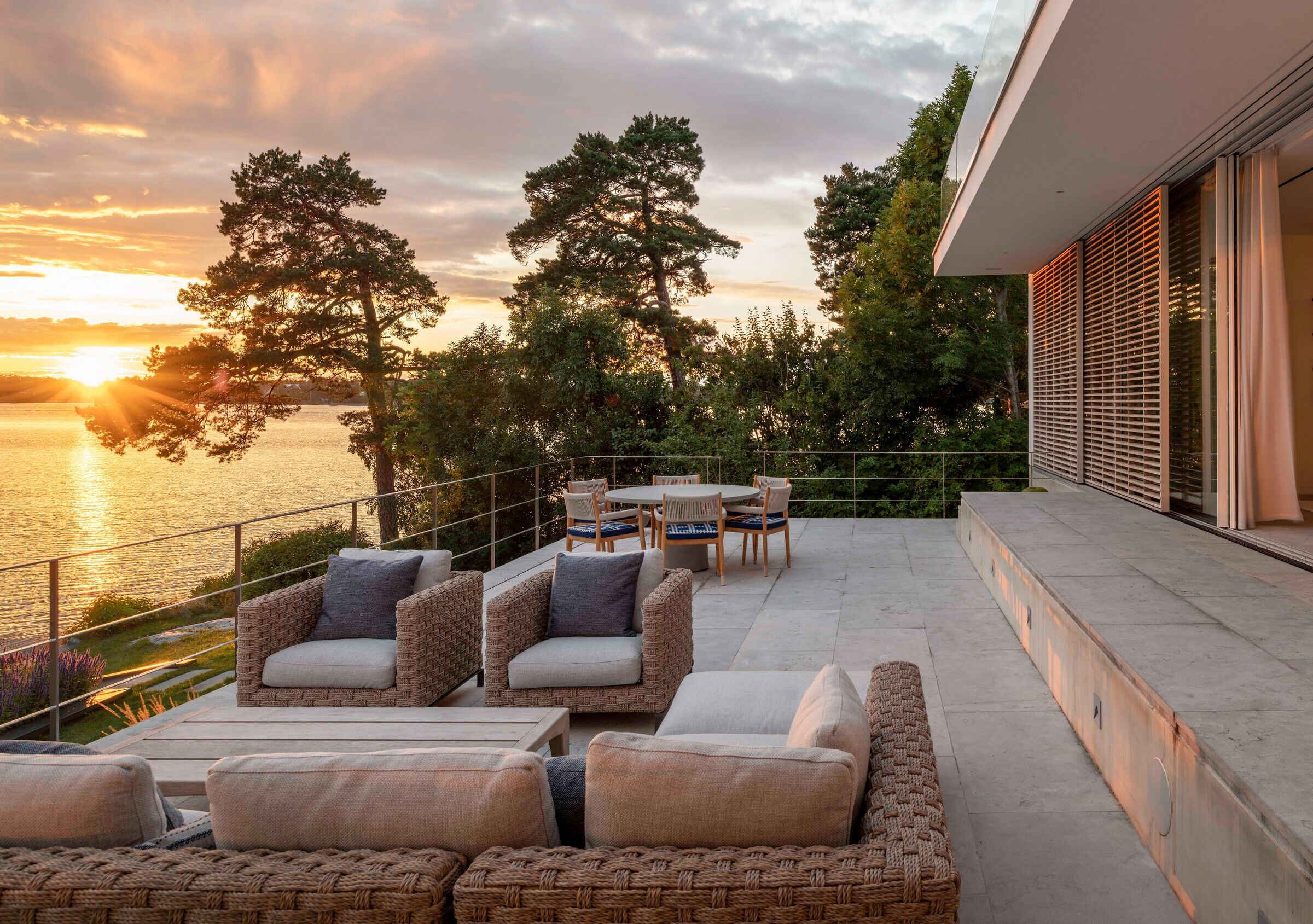 https://archello.com/story/134859/attachments/photos-videos/6 photo_credit James Silverman