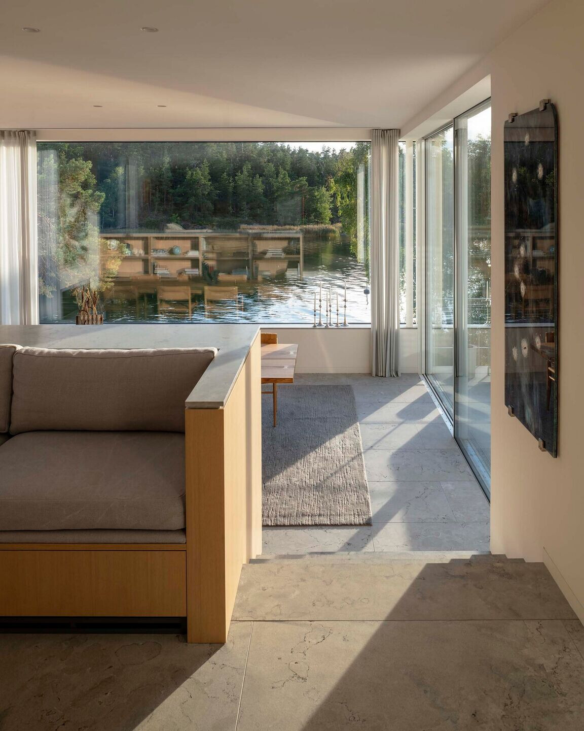 https://archello.com/story/134859/attachments/photos-videos/10 photo_credit James Silverman