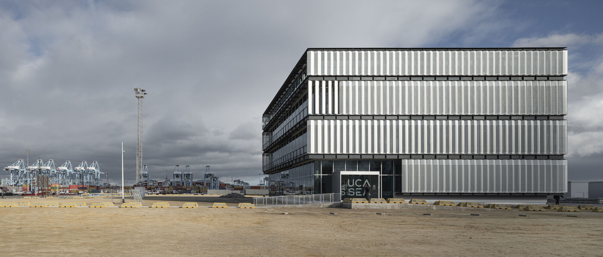 https://archello.com/story/134926/attachments/photos-videos/7 photo_credit Fernando Alda