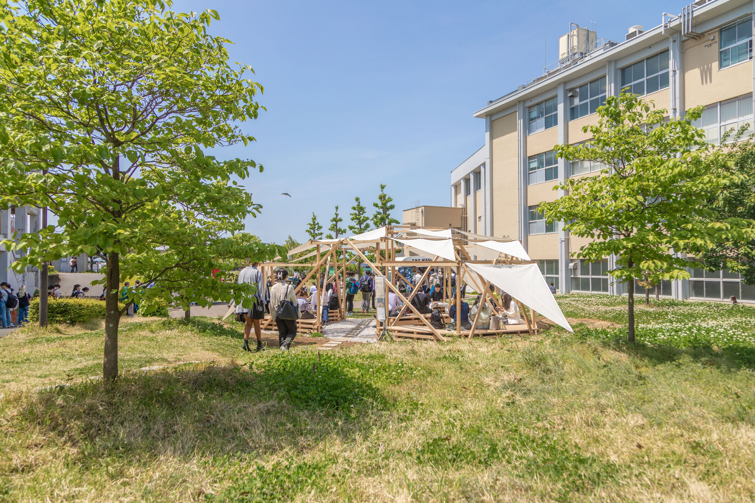 https://archello.com/story/134921/attachments/photos-videos/5 photo_credit Keio University Studiolab