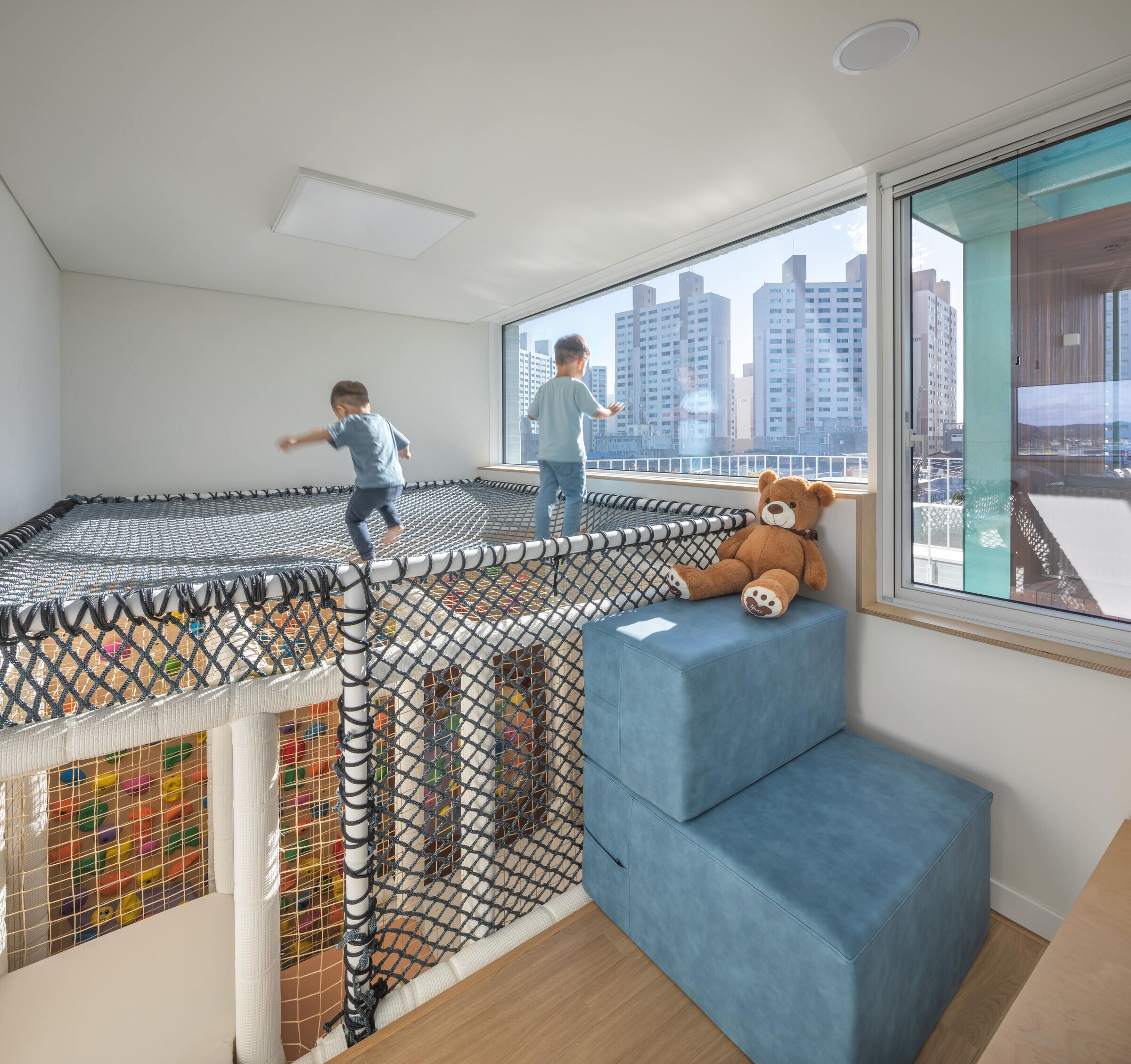 https://archello.com/story/135020/attachments/photos-videos/15 photo_credit Yoon, Joonhwan