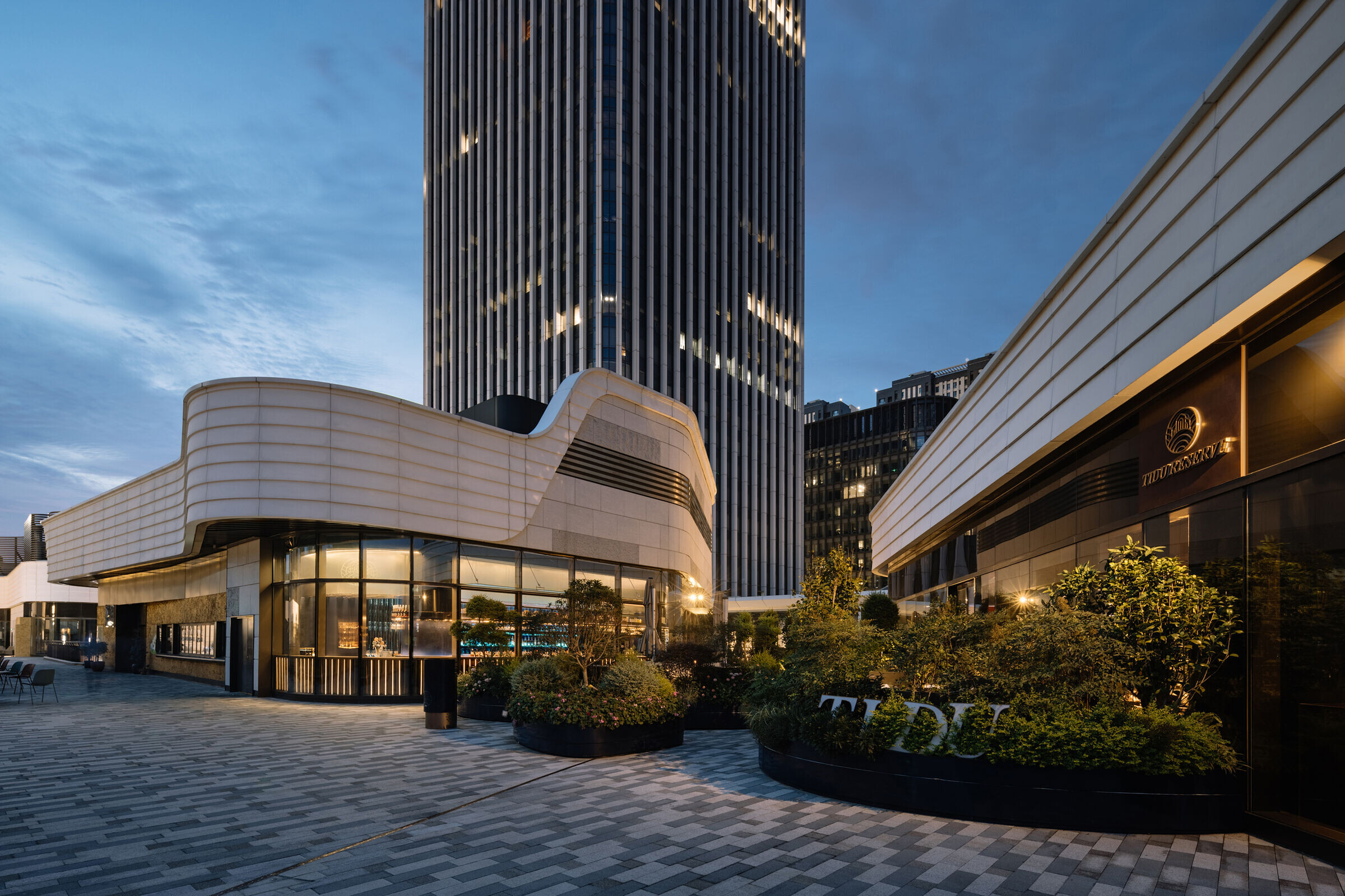 https://archello.com/story/135011/attachments/photos-videos/15 photo_credit Wen Studio