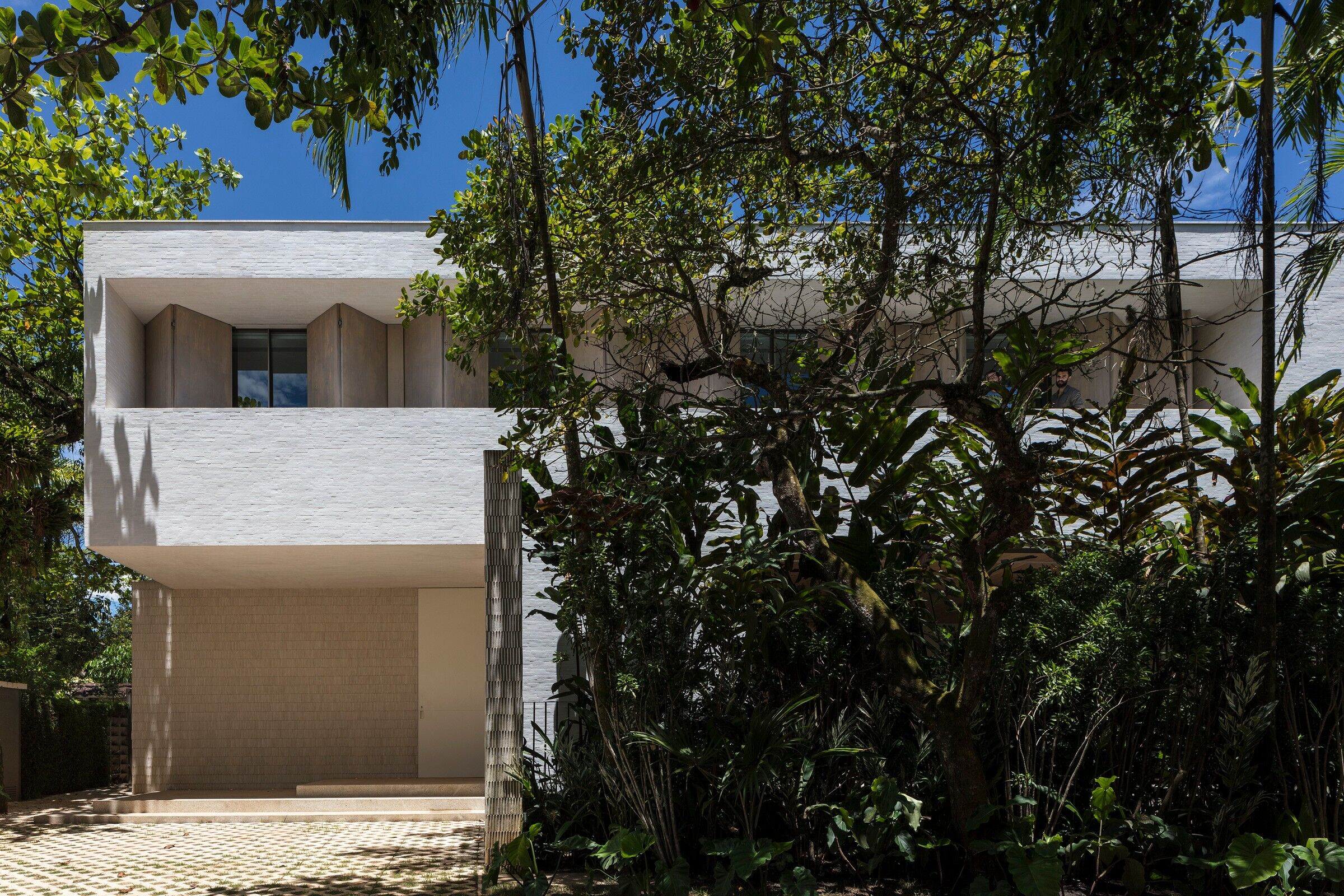 https://archello.com/story/135094/attachments/photos-videos/13 photo_credit Leonardo Finotti