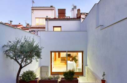 51PIA - Renovation of a row house in the center of