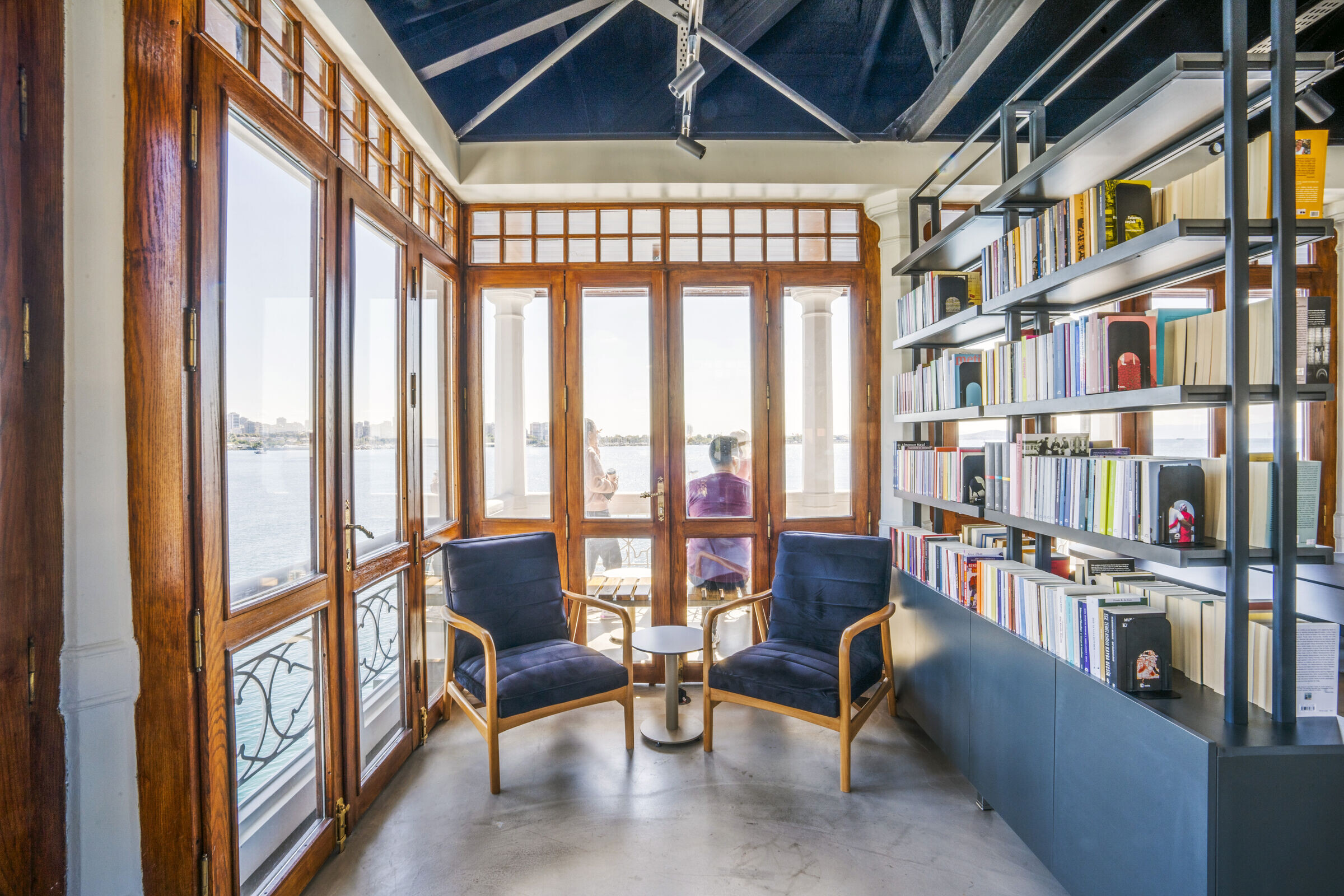 https://archello.com/story/135222/attachments/photos-videos/7